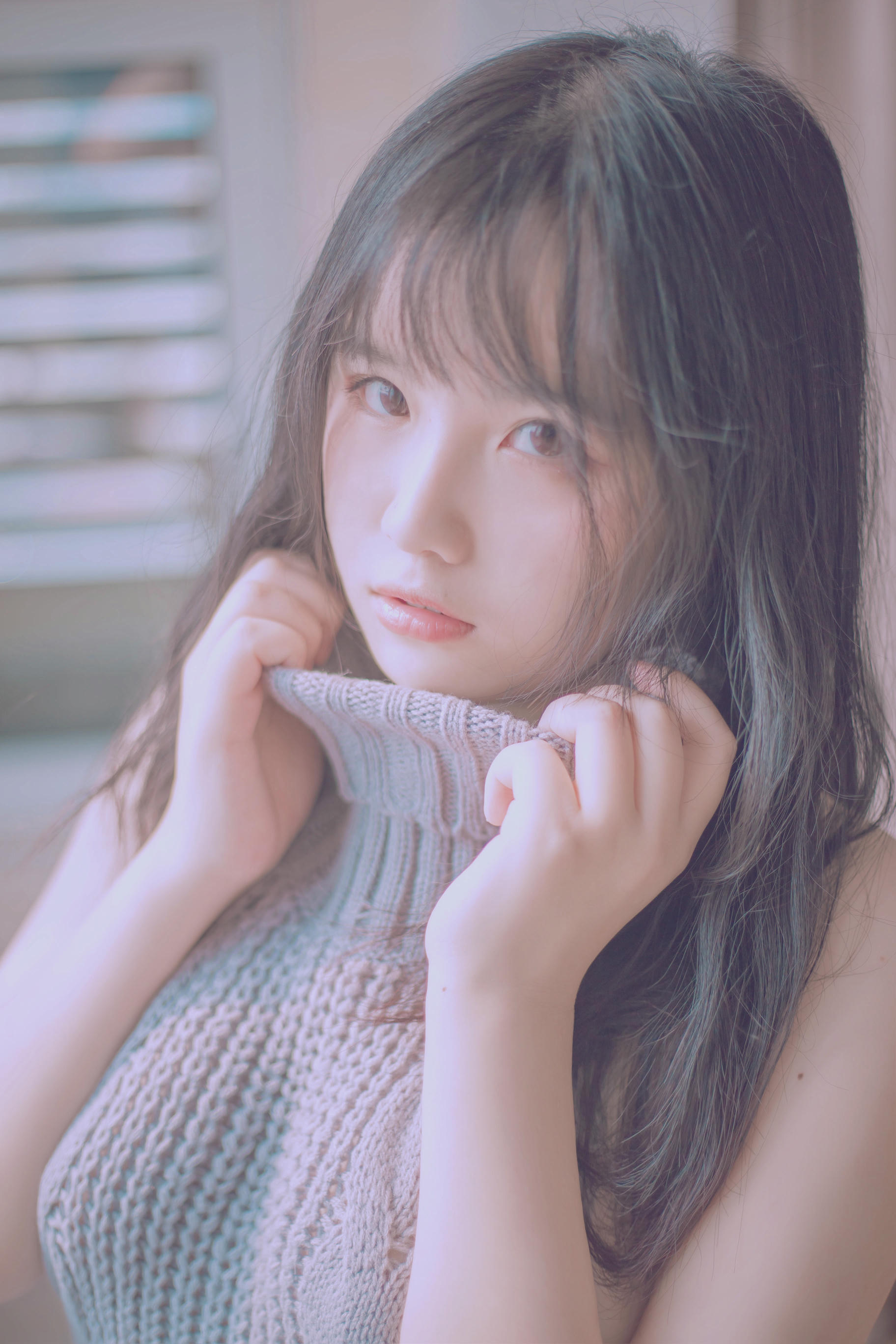 阿半今天很开心 NO.001 露背毛衣 [28P-157MB]_第1集