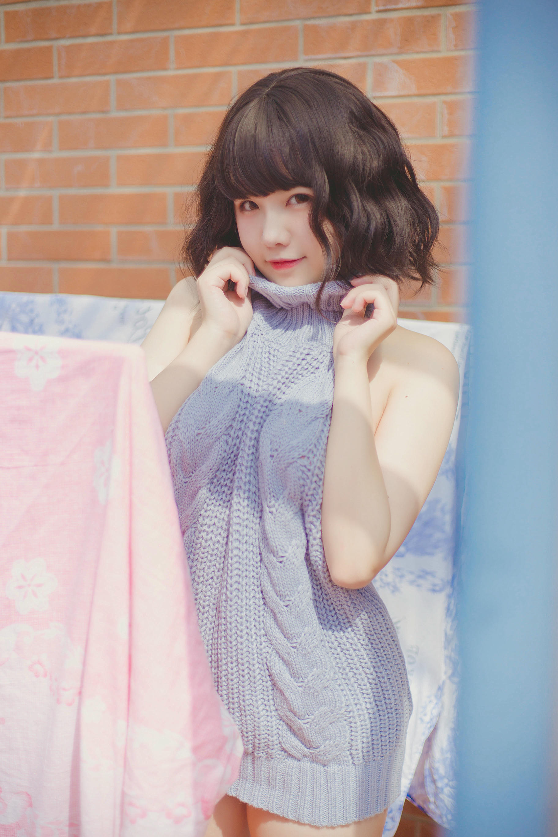 阿半今天很开心 NO.001 露背毛衣 [28P-157MB]_第2集