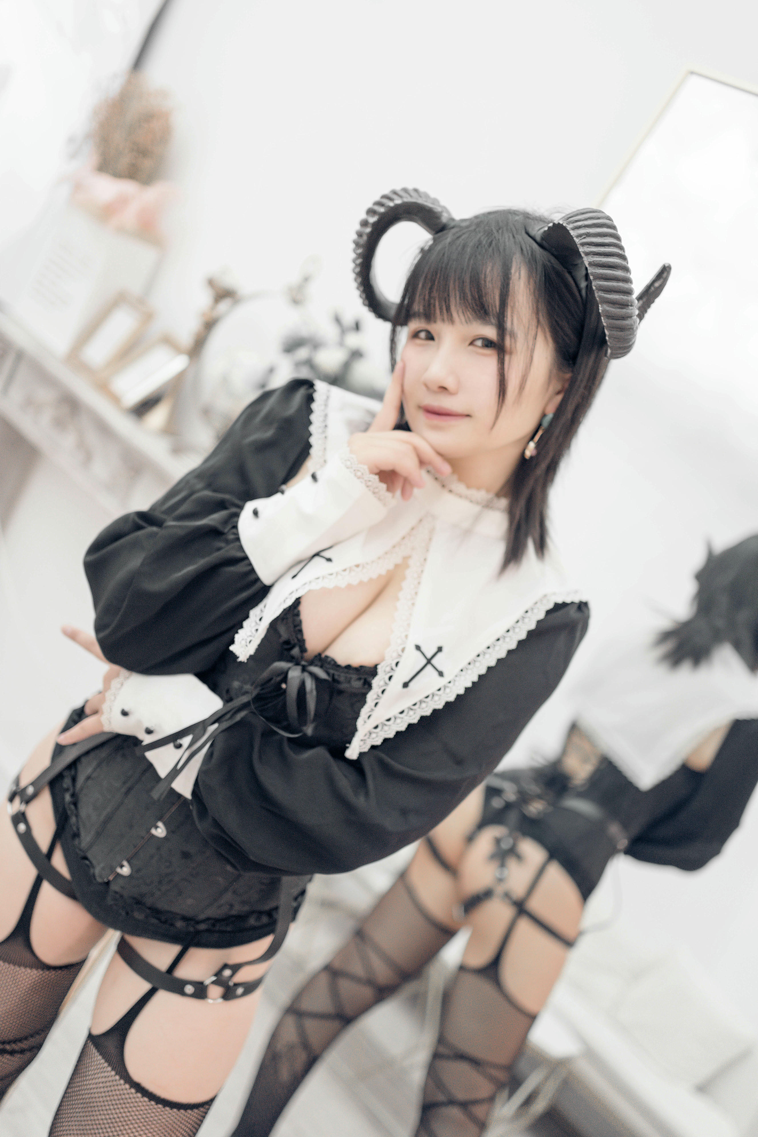 阿半今天很开心 NO.012 束缚恶魔 [34P-93MB]_第2集