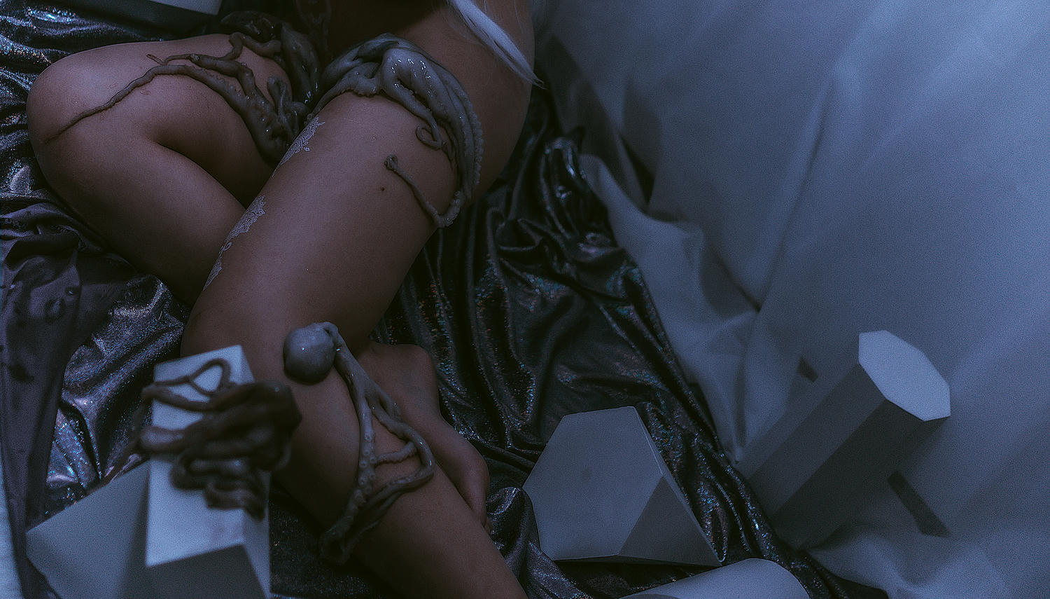 阿半今天很开心 NO.002 深海触手 [20P-170MB]_第1集