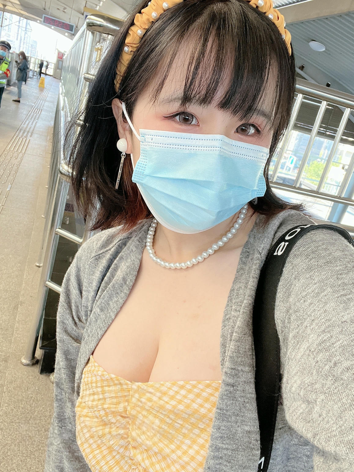 阿半今天很开心 NO.033 黄色抹胸[68P 1V 491M]_第4集