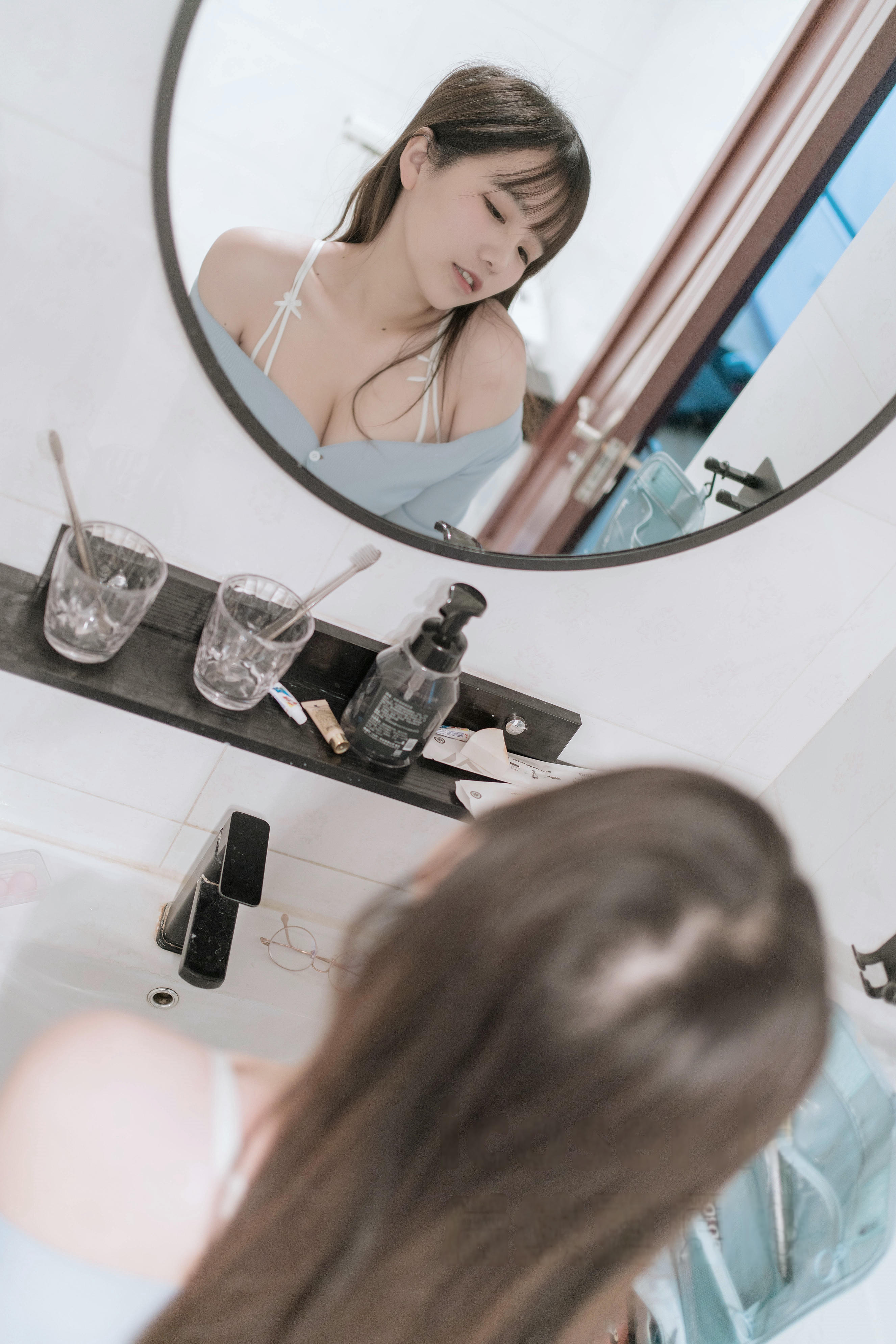 阿半今天很开心 NO.035 住在隔壁的太太[37P-333.6M]_第1集