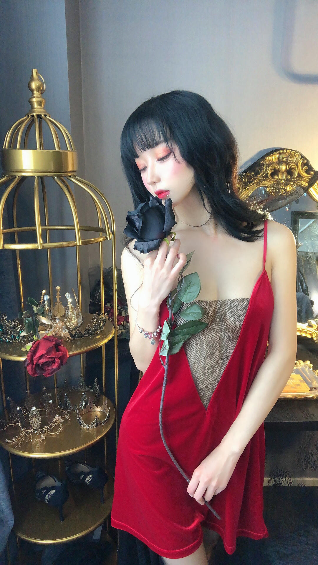 阿包也是兔娘 NO.045 红丝绒睡衣 [18P-58MB]_第1集