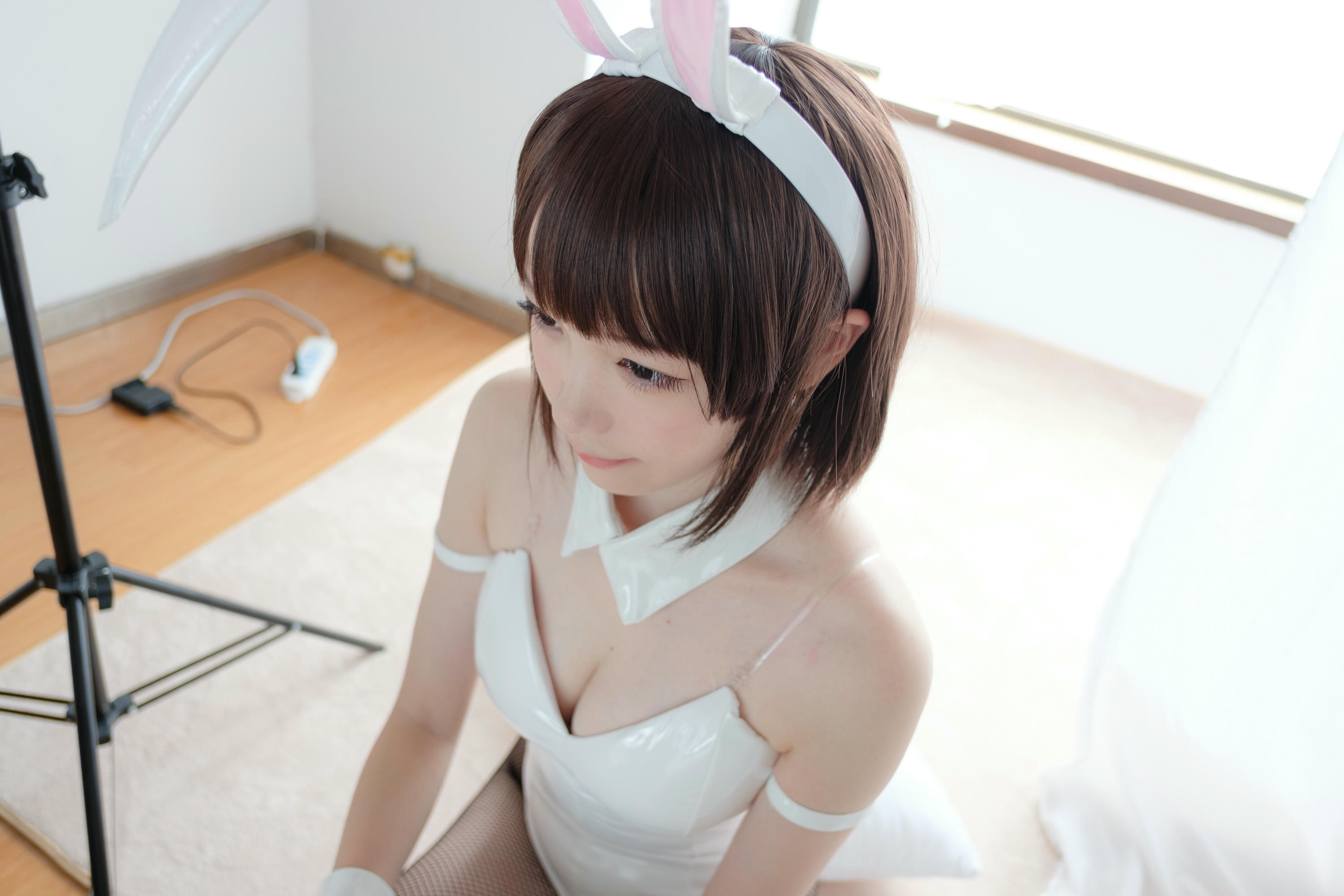 森萝财团 LOVEPLUS-001 黑丝网袜兔女郎 [148P2V-3.22GB]_第1集
