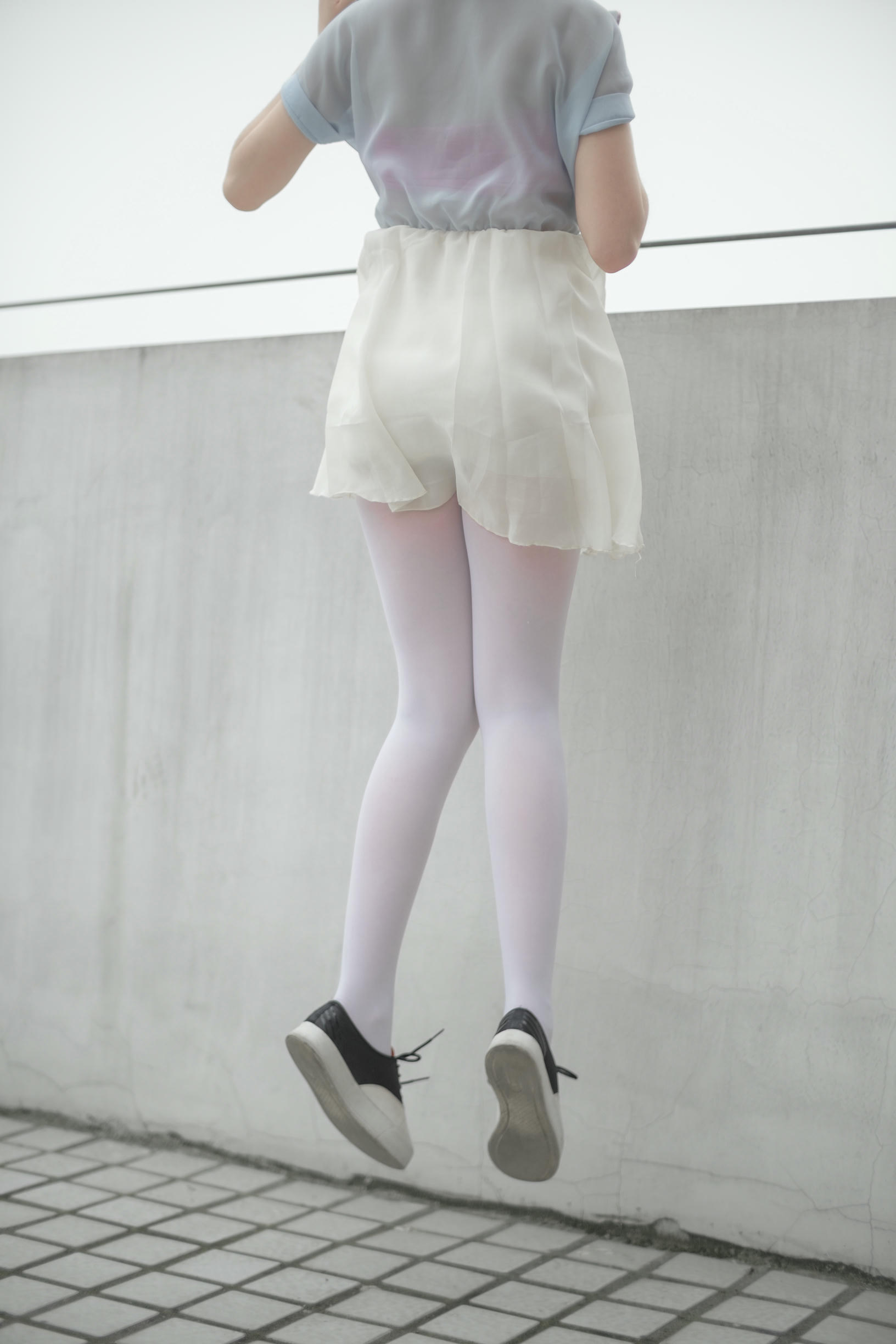 森萝财团 R15-007 窗台上的薄纱少女 [83P-520MB]_第4集