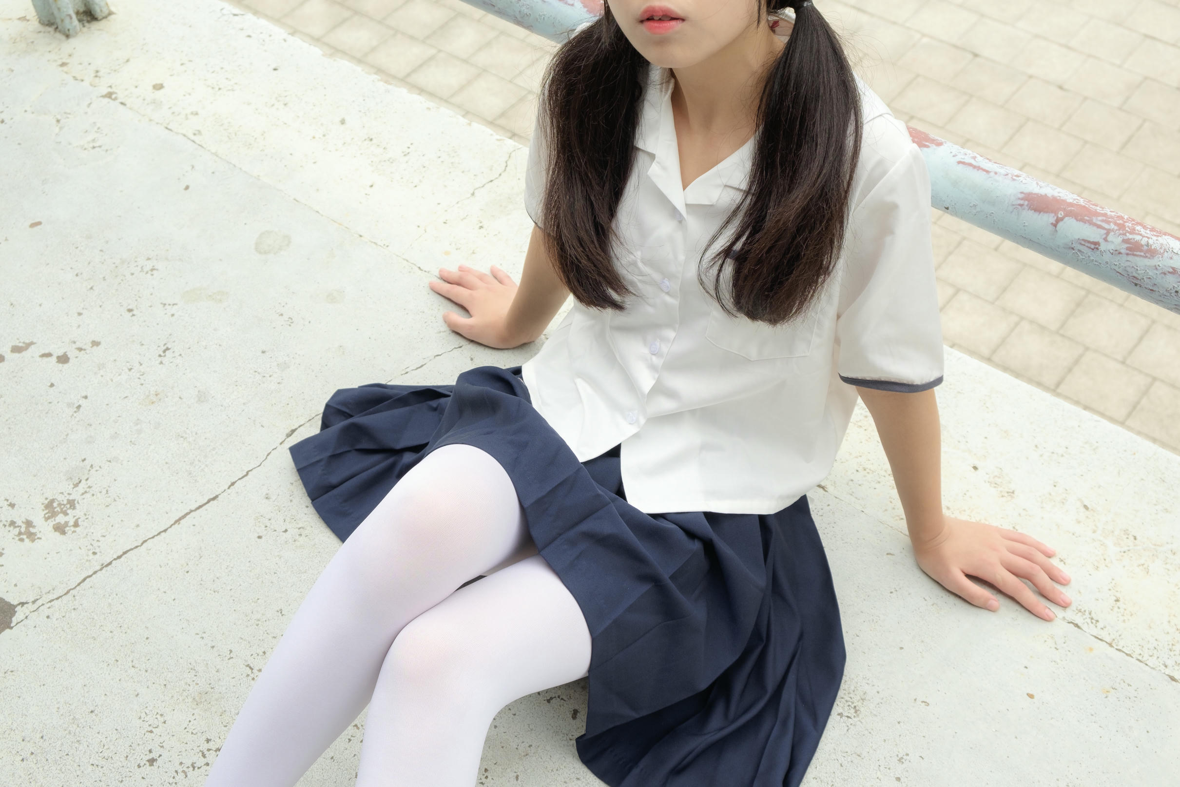 森萝财团 R15-034 户外白丝秀 [102P-696MB]_第5集