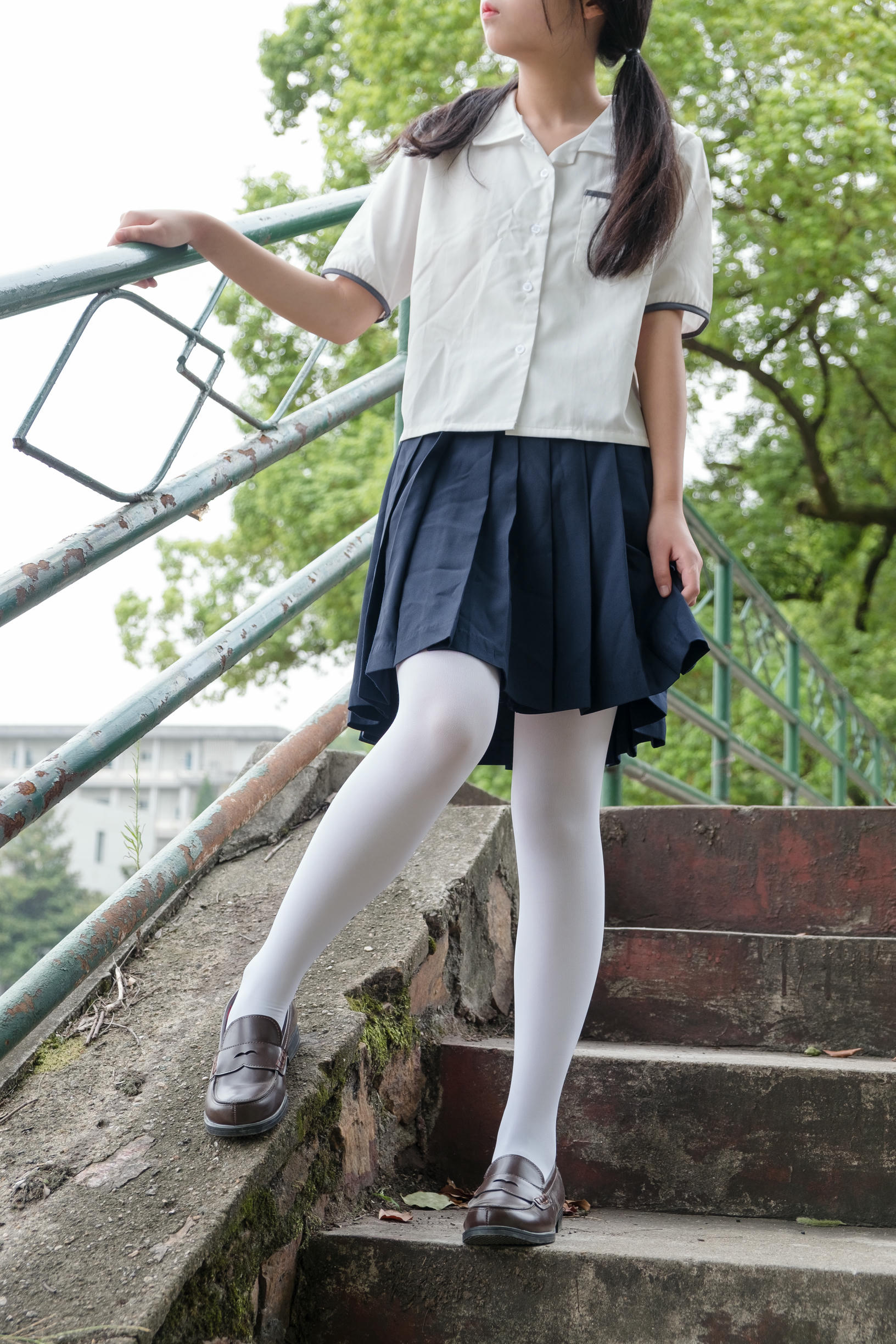森萝财团 R15-034 户外白丝秀 [102P-696MB]_第5集