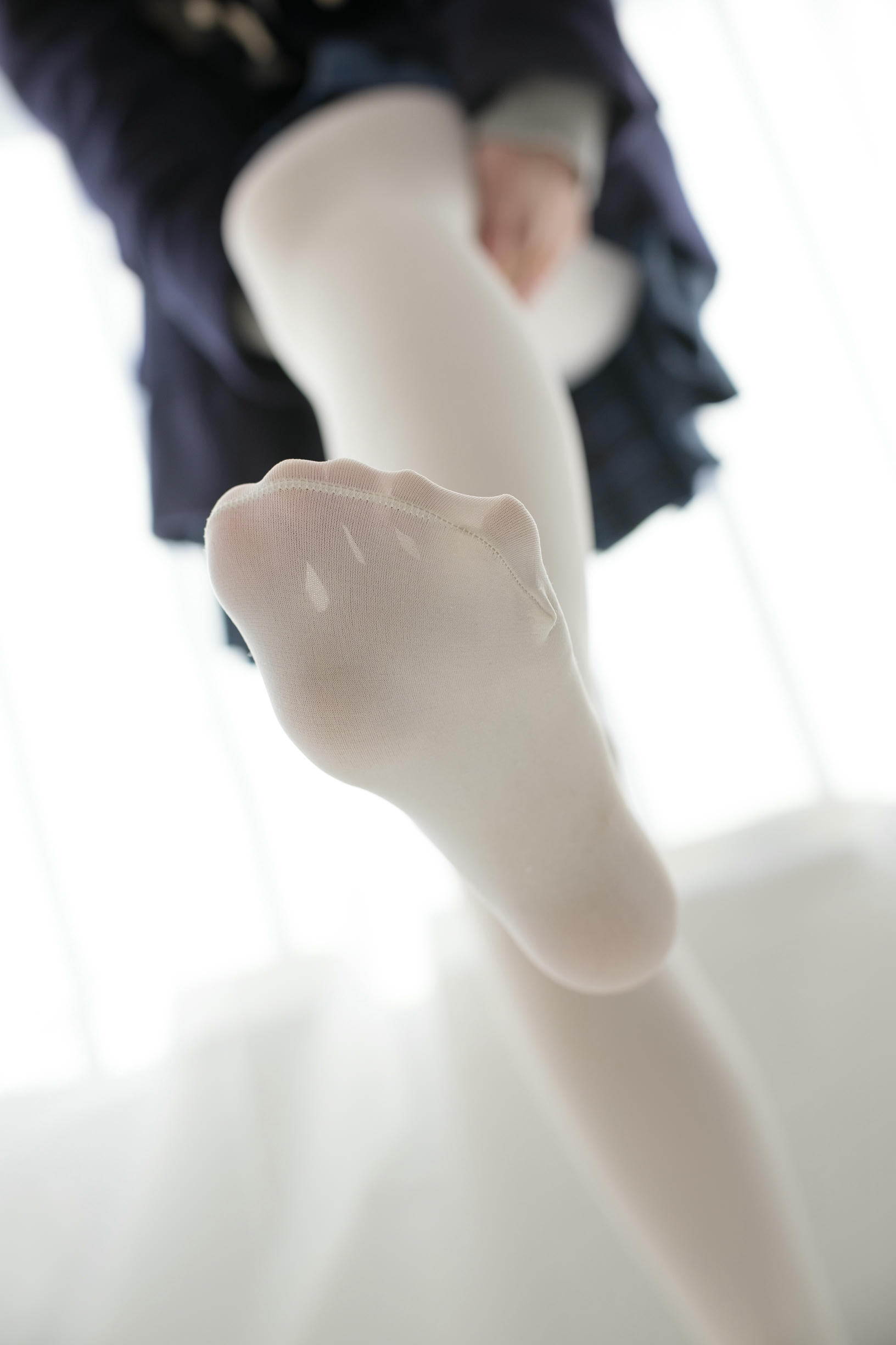 森萝财团 R15-047 心中的白丝 [114P-577MB]_第2集