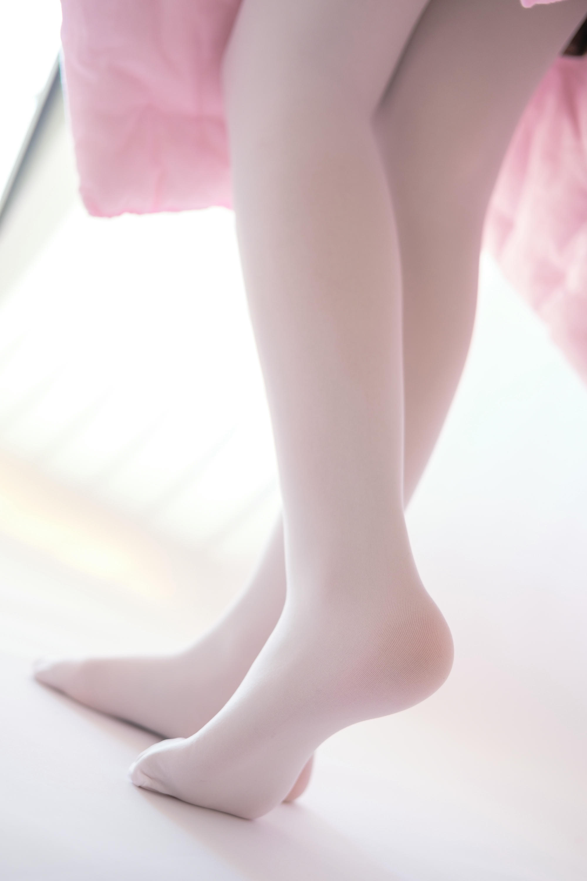 森萝财团 X-011 白丝少女的午休时间 [134P1V-1.45GB]_第2集