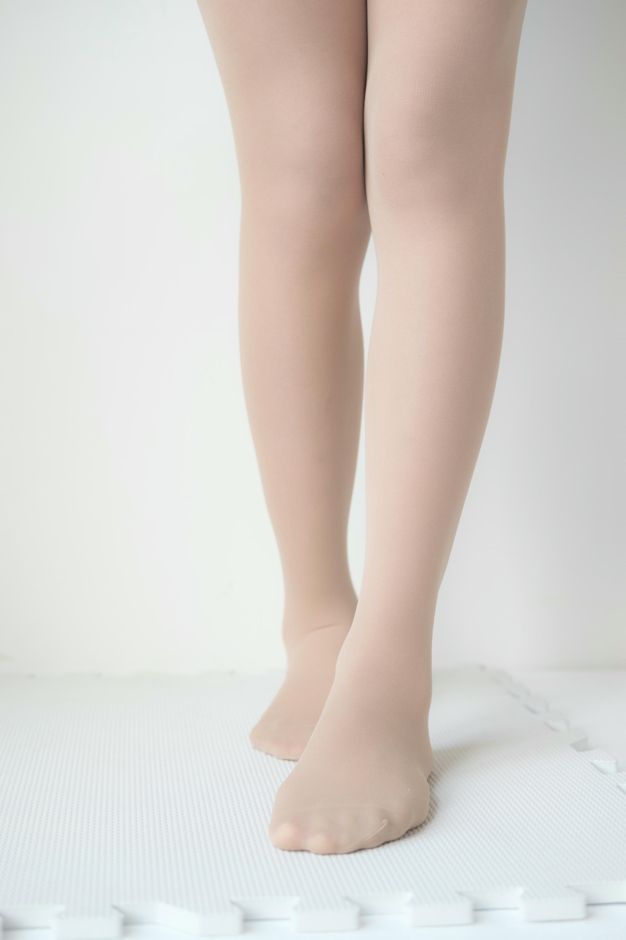 森萝财团 X-013 肉丝妹妹的白船袜 [134P1V-1.51GB]_第7集