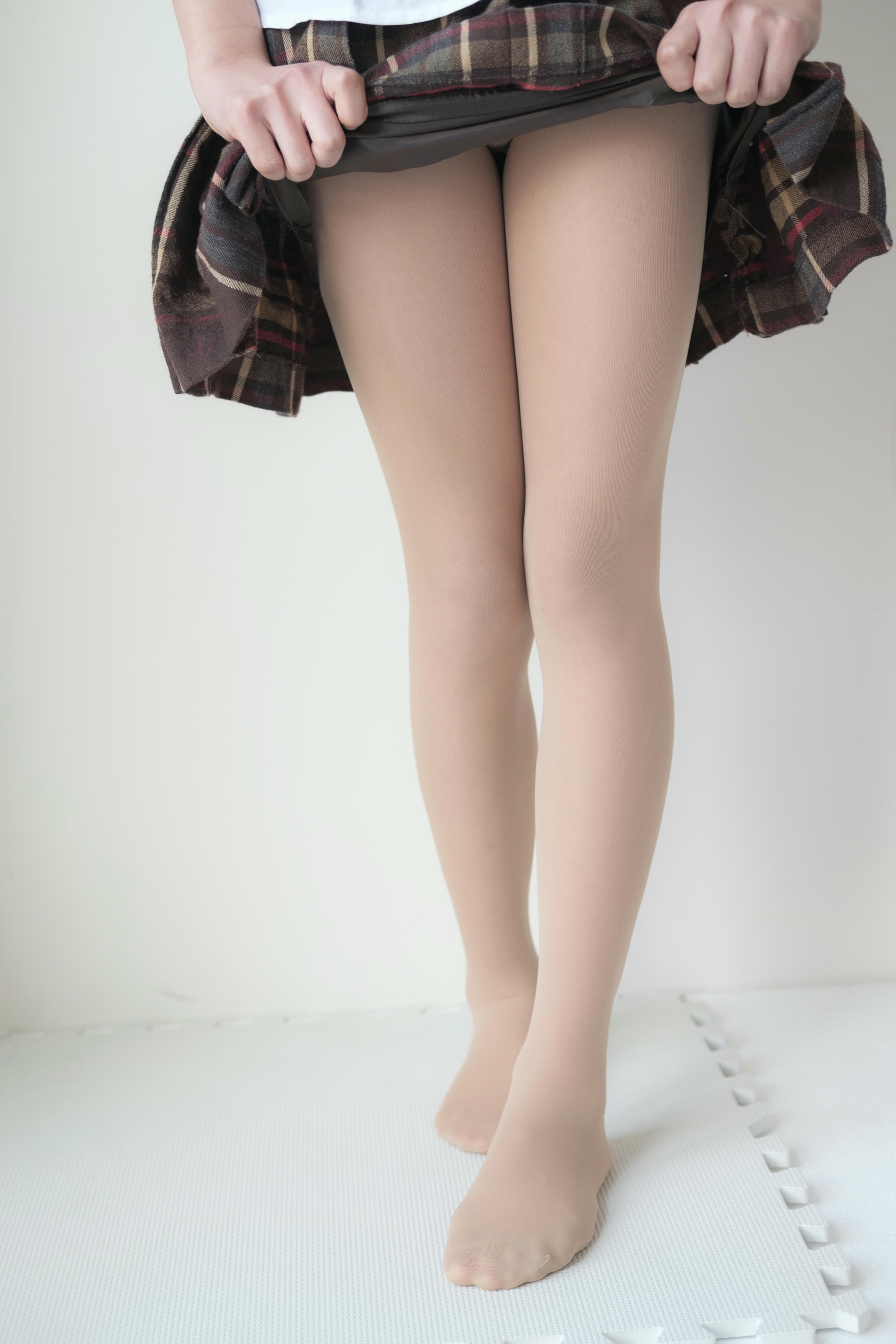 森萝财团 X-013 肉丝妹妹的白船袜 [134P1V-1.51GB]_第7集
