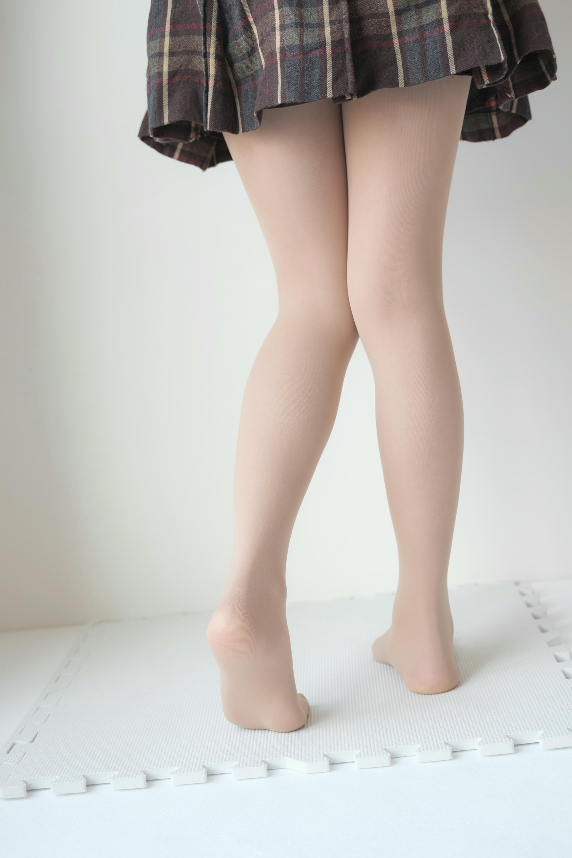 森萝财团 X-013 肉丝妹妹的白船袜 [134P1V-1.51GB]_第7集