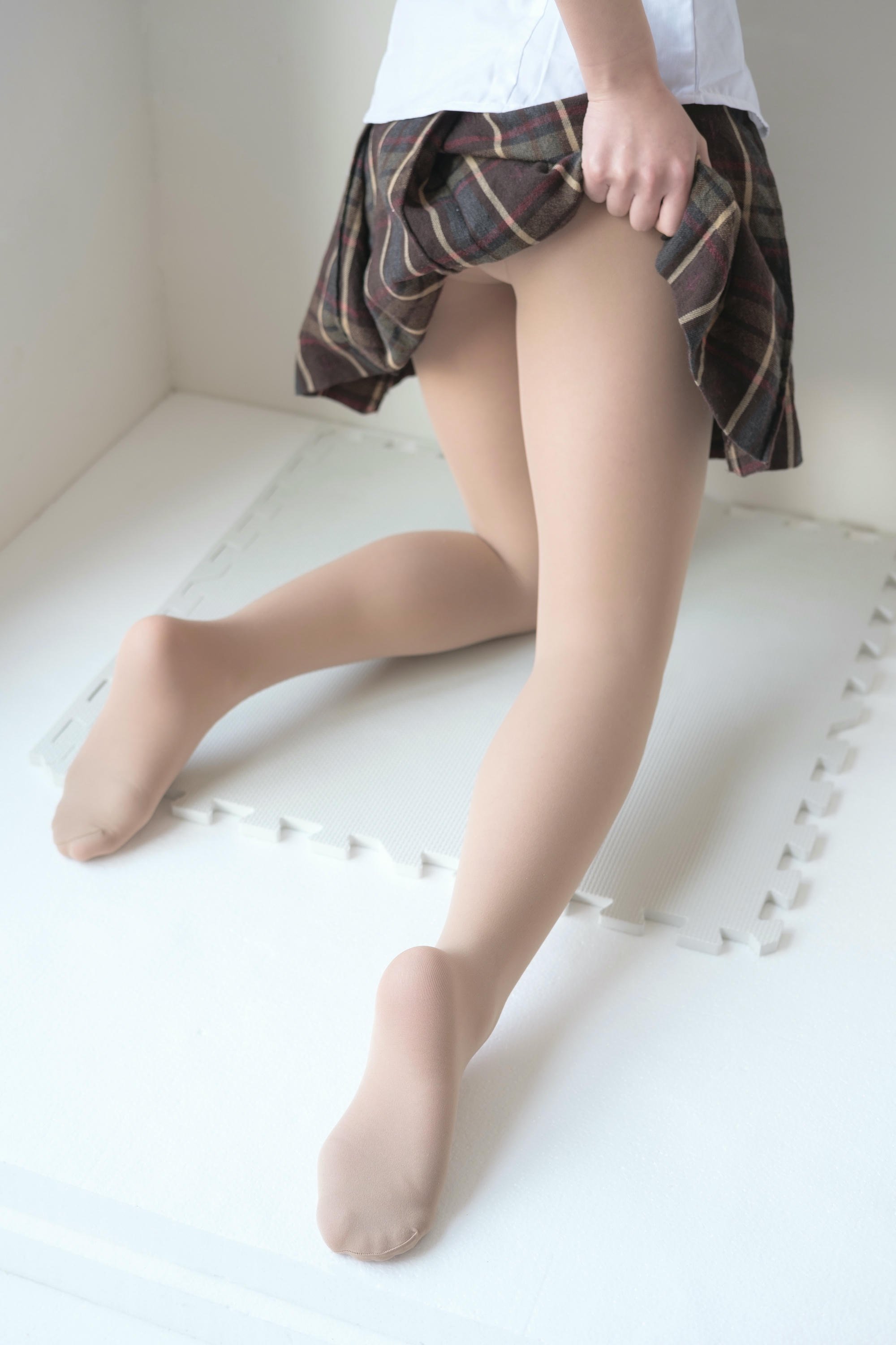 森萝财团 X-013 肉丝妹妹的白船袜 [134P1V-1.51GB]_第1集