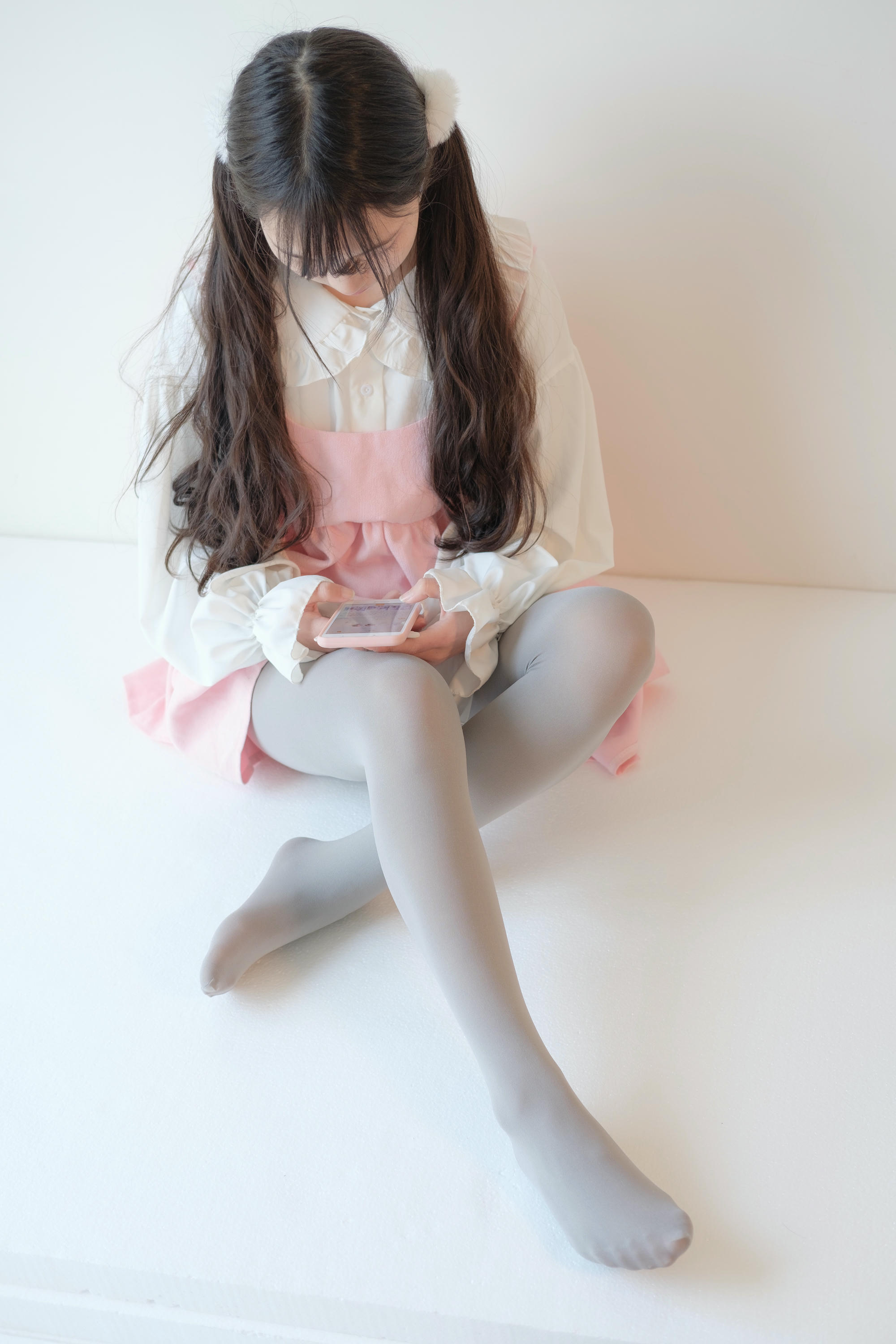 森萝财团 X-015 粉色纯女孩 [130P1V-1.44GB]_第7集