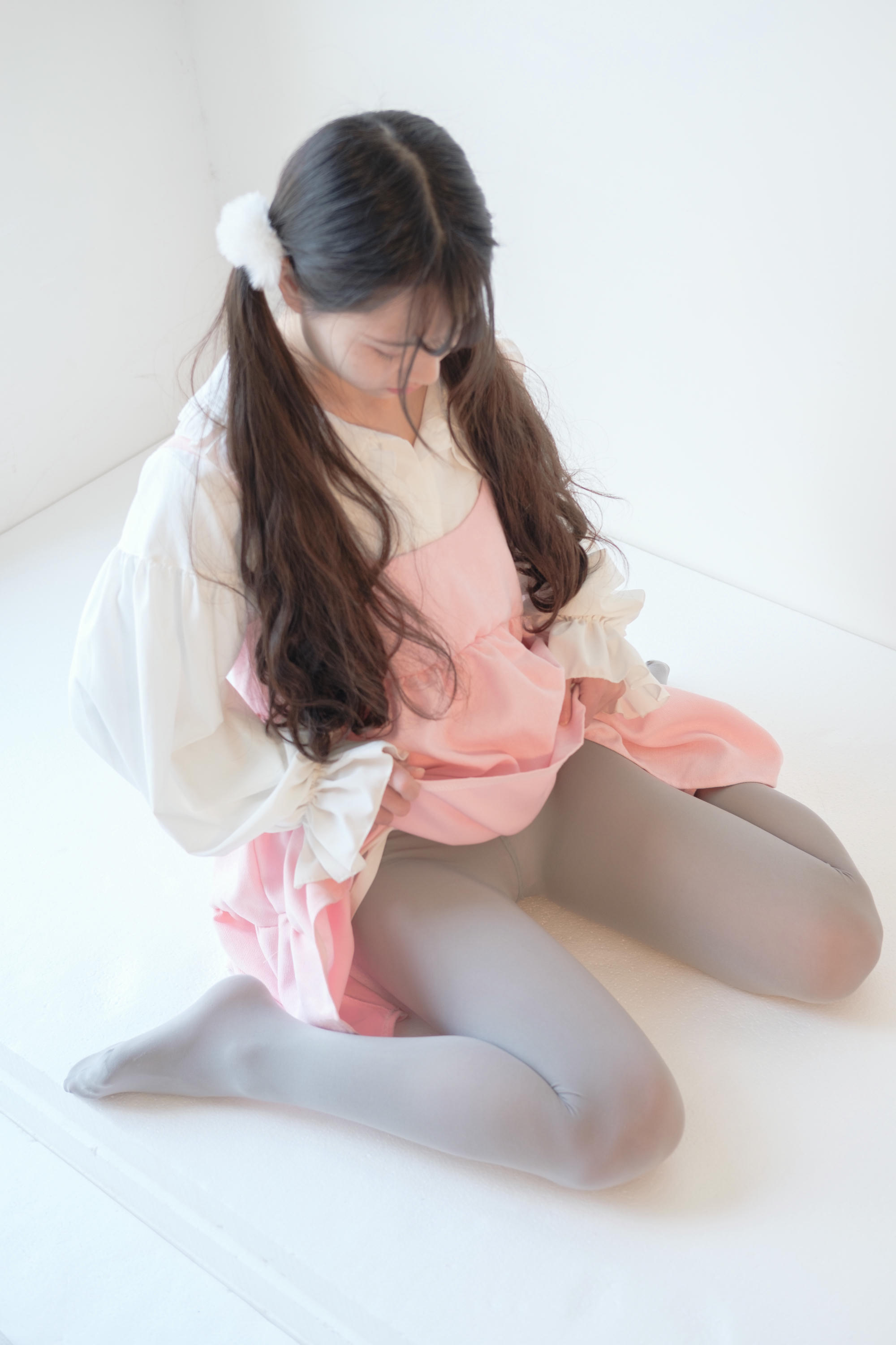 森萝财团 X-015 粉色纯女孩 [130P1V-1.44GB]_第7集