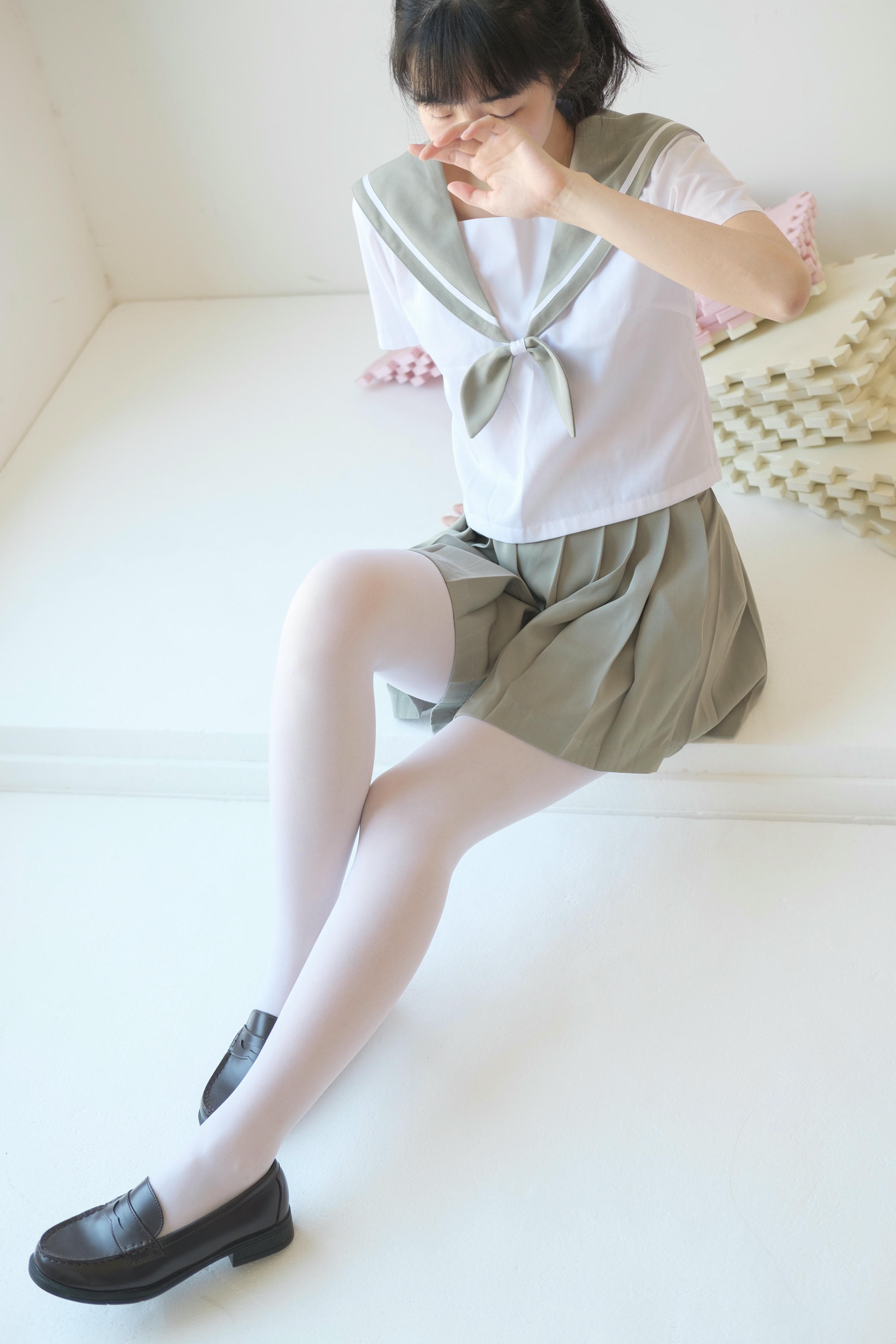 森萝财团 X-016 白丝纯情 [136P1V-1.57GB]_第3集