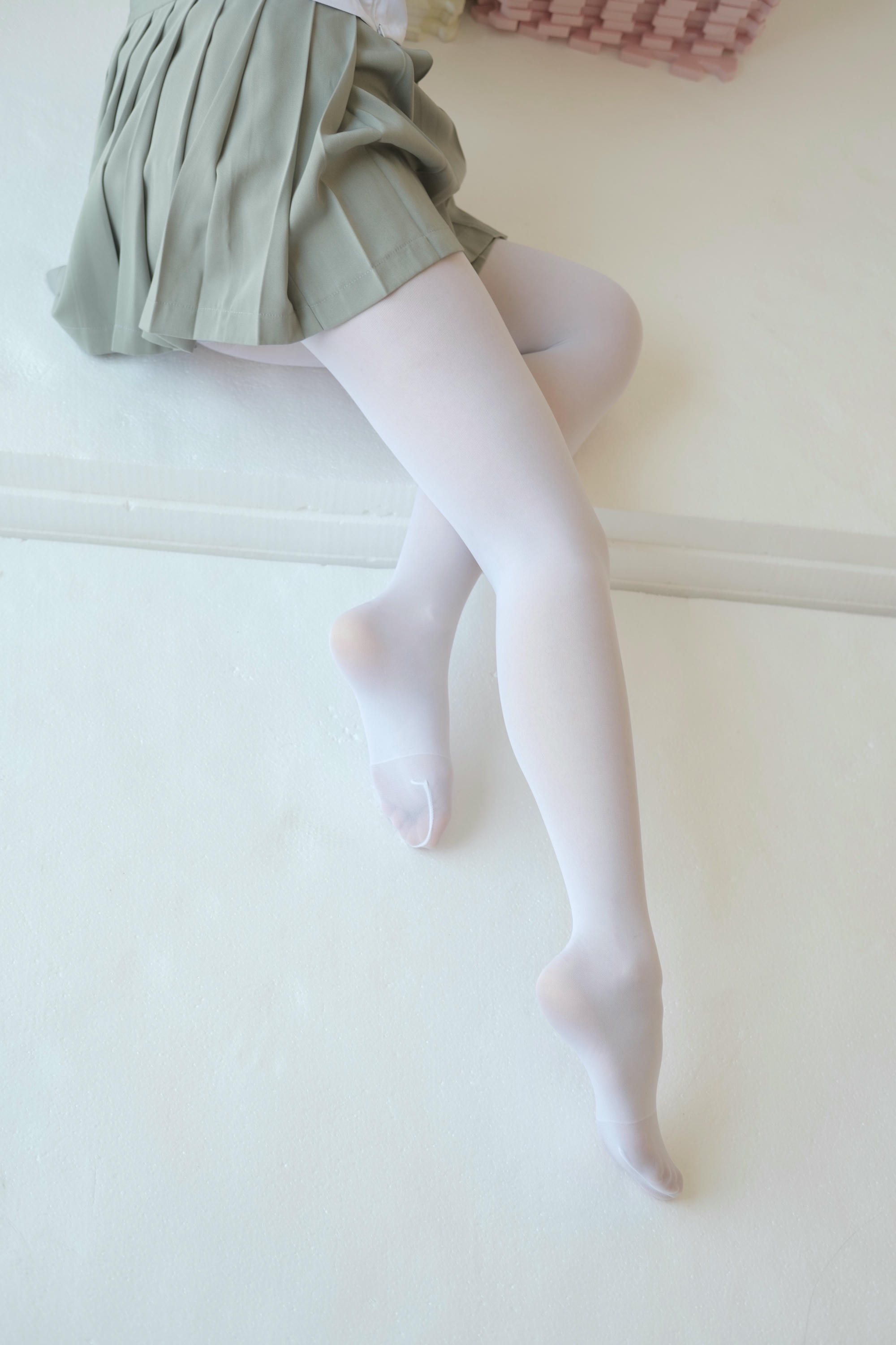 森萝财团 X-016 白丝纯情 [136P1V-1.57GB]_第3集