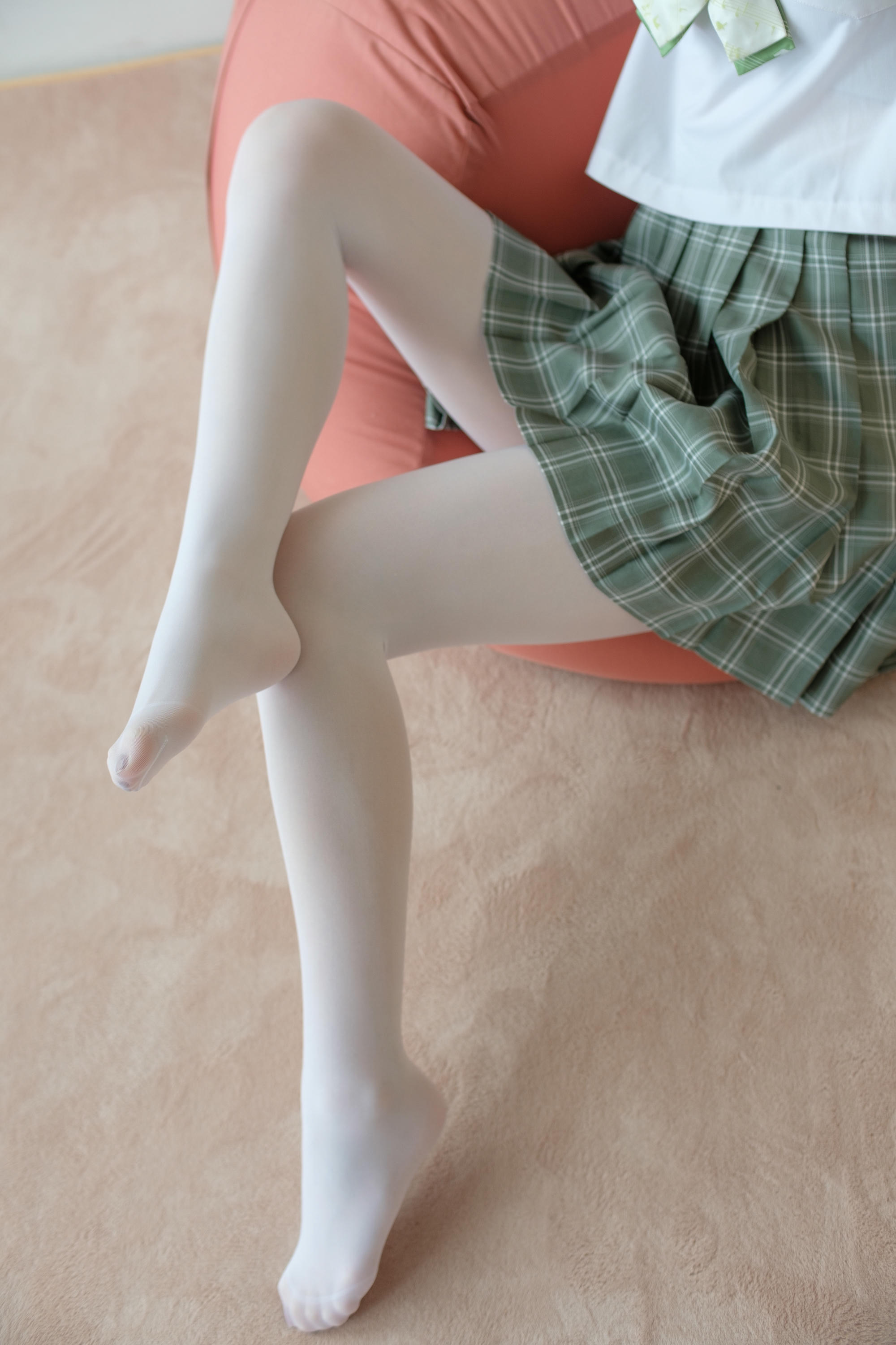 森萝财团 BETA-023 JK白丝少女的美足 [225P-1.77GB]-社长_第2集