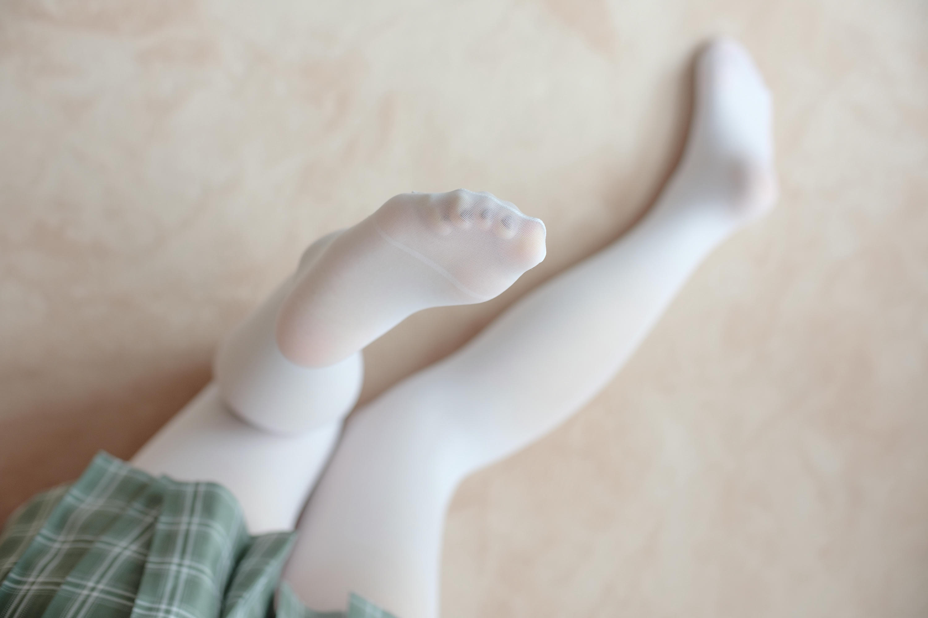 森萝财团 BETA-023 JK白丝少女的美足 [225P-1.77GB]-社长_第2集