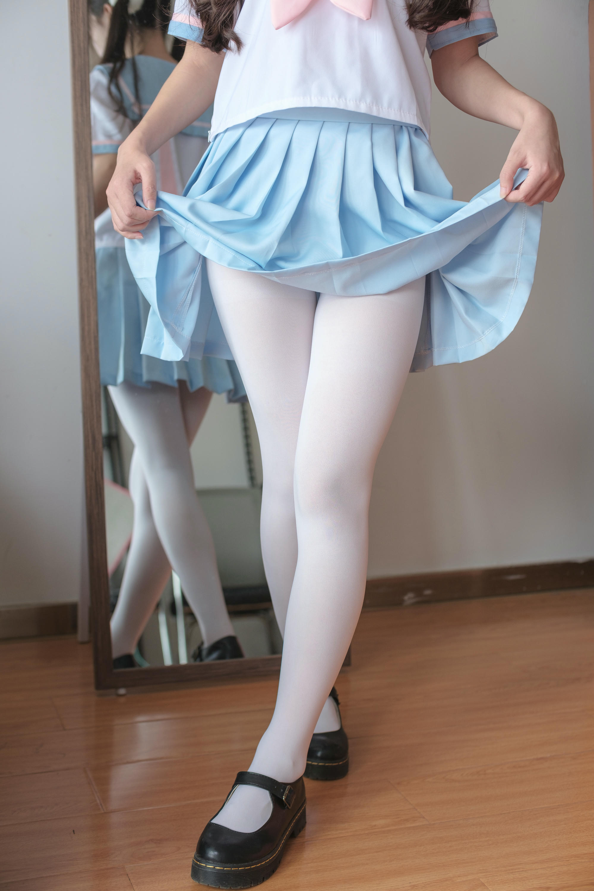 森萝财团 X-037 JK水手服 [75P1V-2.28GB]_第1集