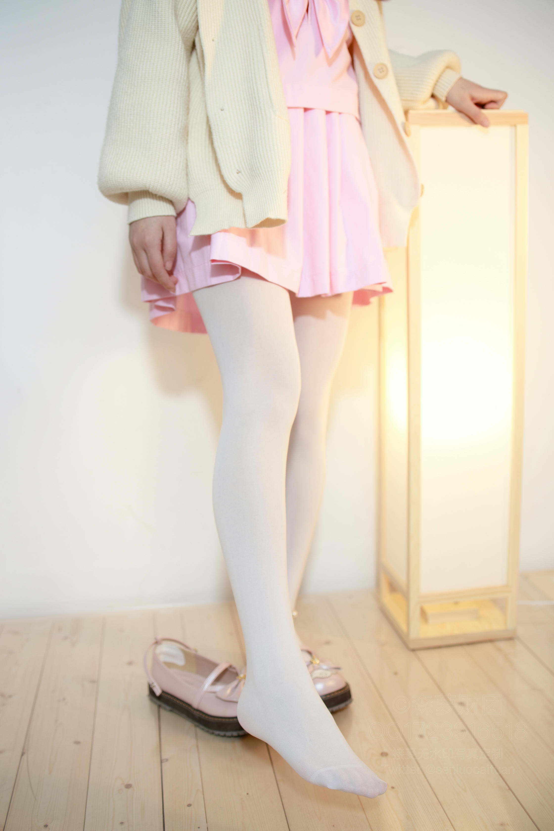 森萝财团 X-059 萝莉白丝80D [97P1V-2.52GB]_第1集