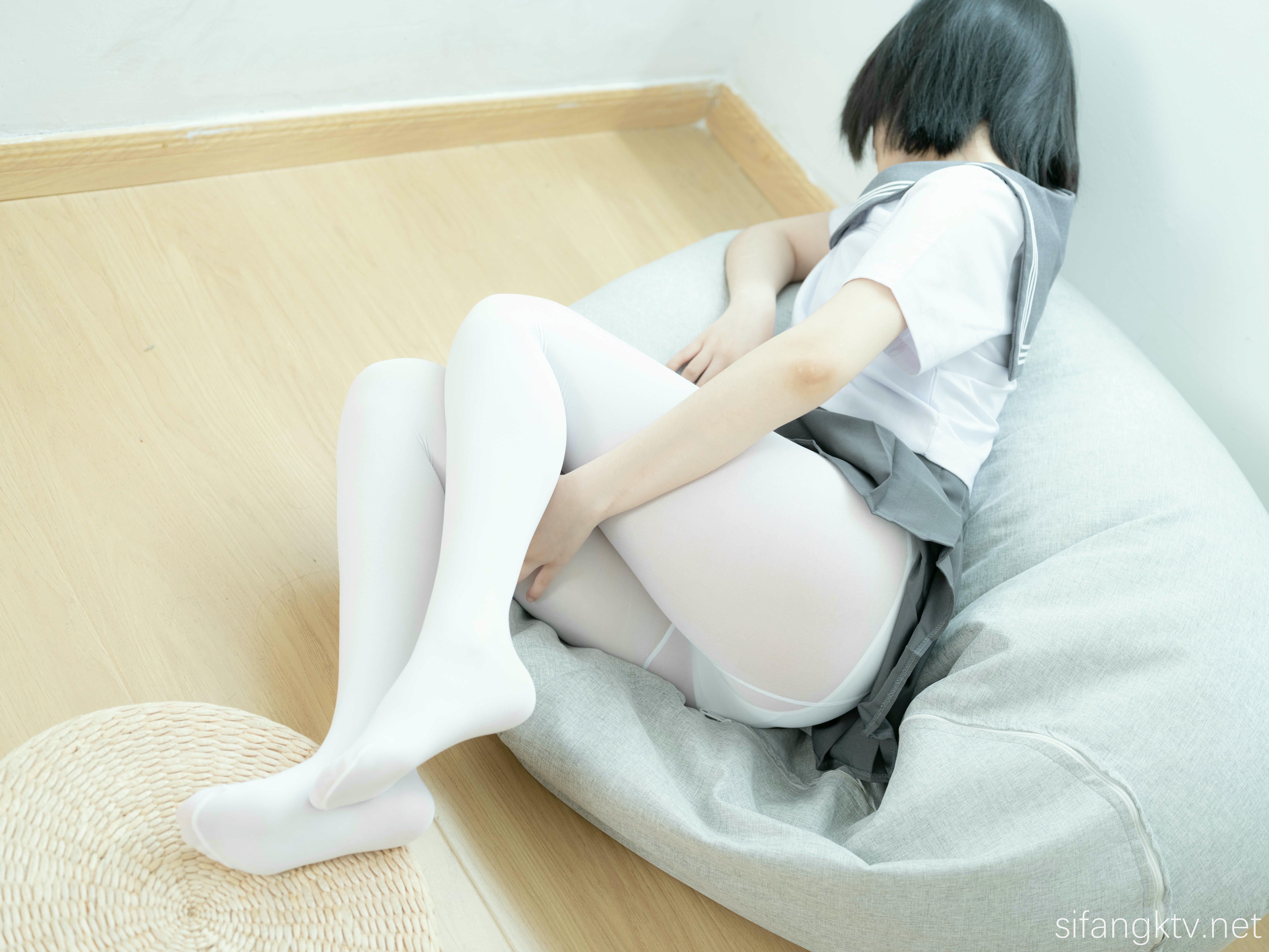 森萝财团 写真 小樱 万元定制 学生服 原版4K画质 [114P+2V／967MB]-视图_第4集
