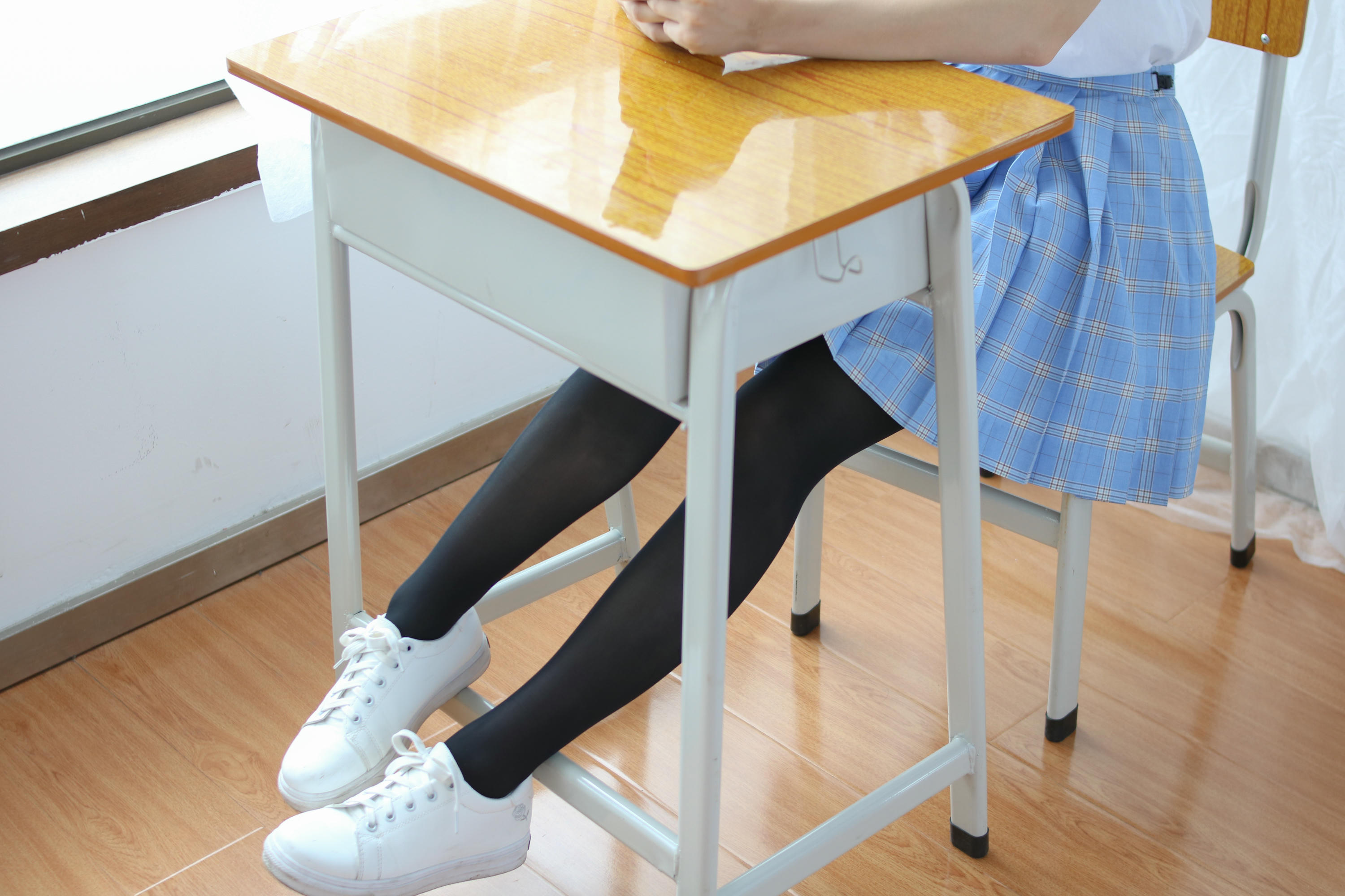 森萝财团 BETA-027 清新黑丝学生妹 [126P-997MB]-摄影助理_第1集
