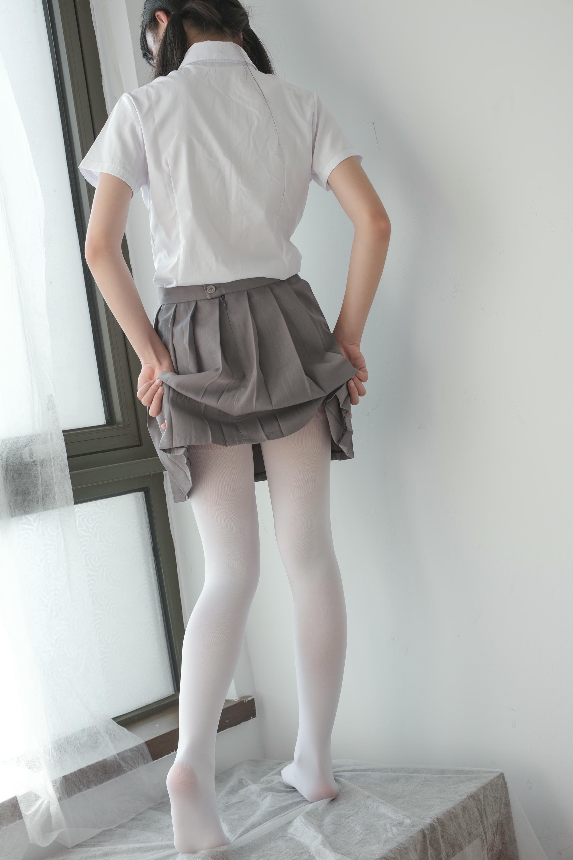 森萝财团 BETA-029 玩手机的白丝少女 [182P-1.61GB]_第9集