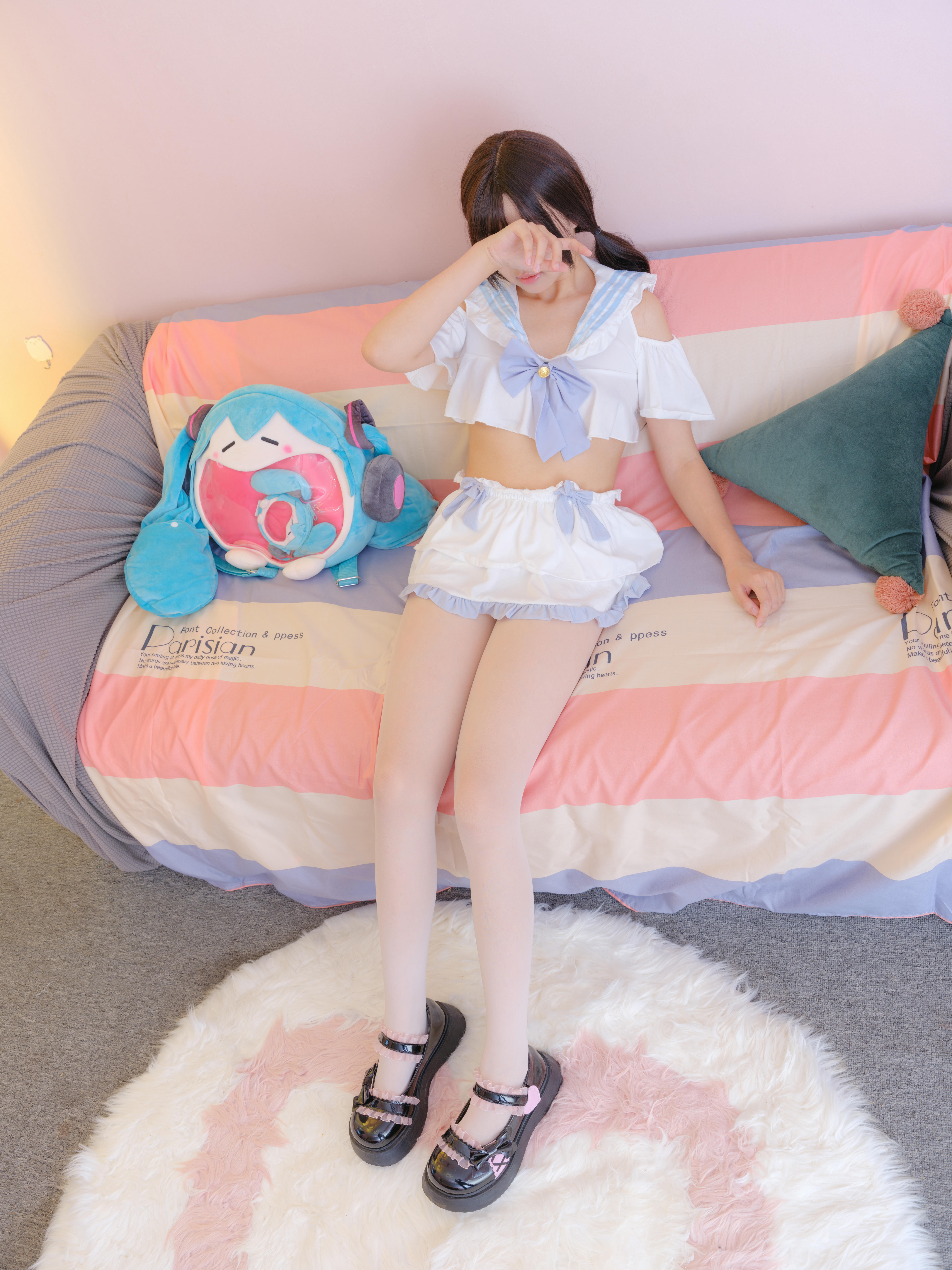 森萝财团 写真 朝露-03E4K [112P-2V-3.22G]_第1集