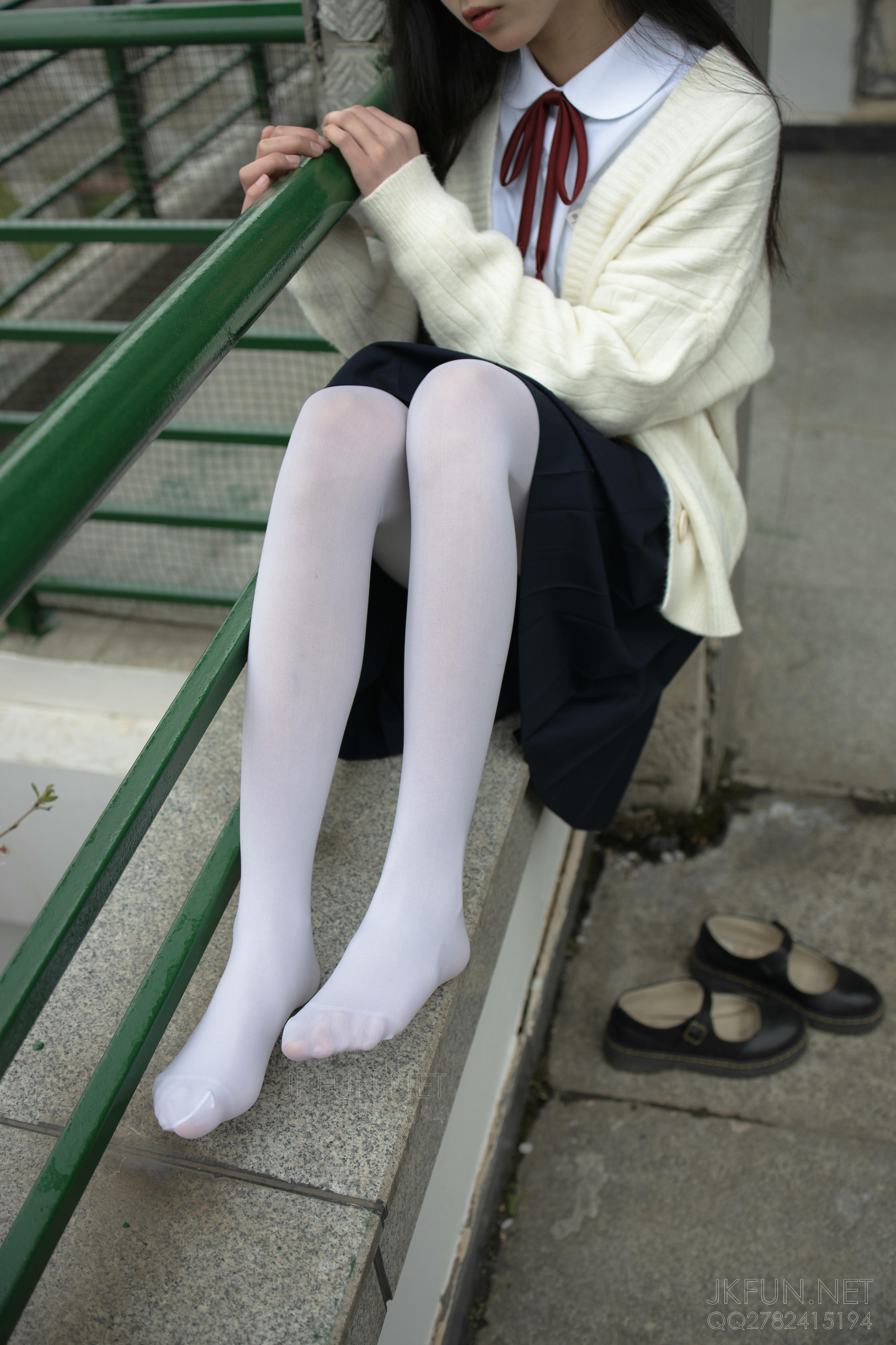 森萝财团 JKFUN-001 甜米 纯纯的白丝学妹 [127P1V-2.61GB]_第3集