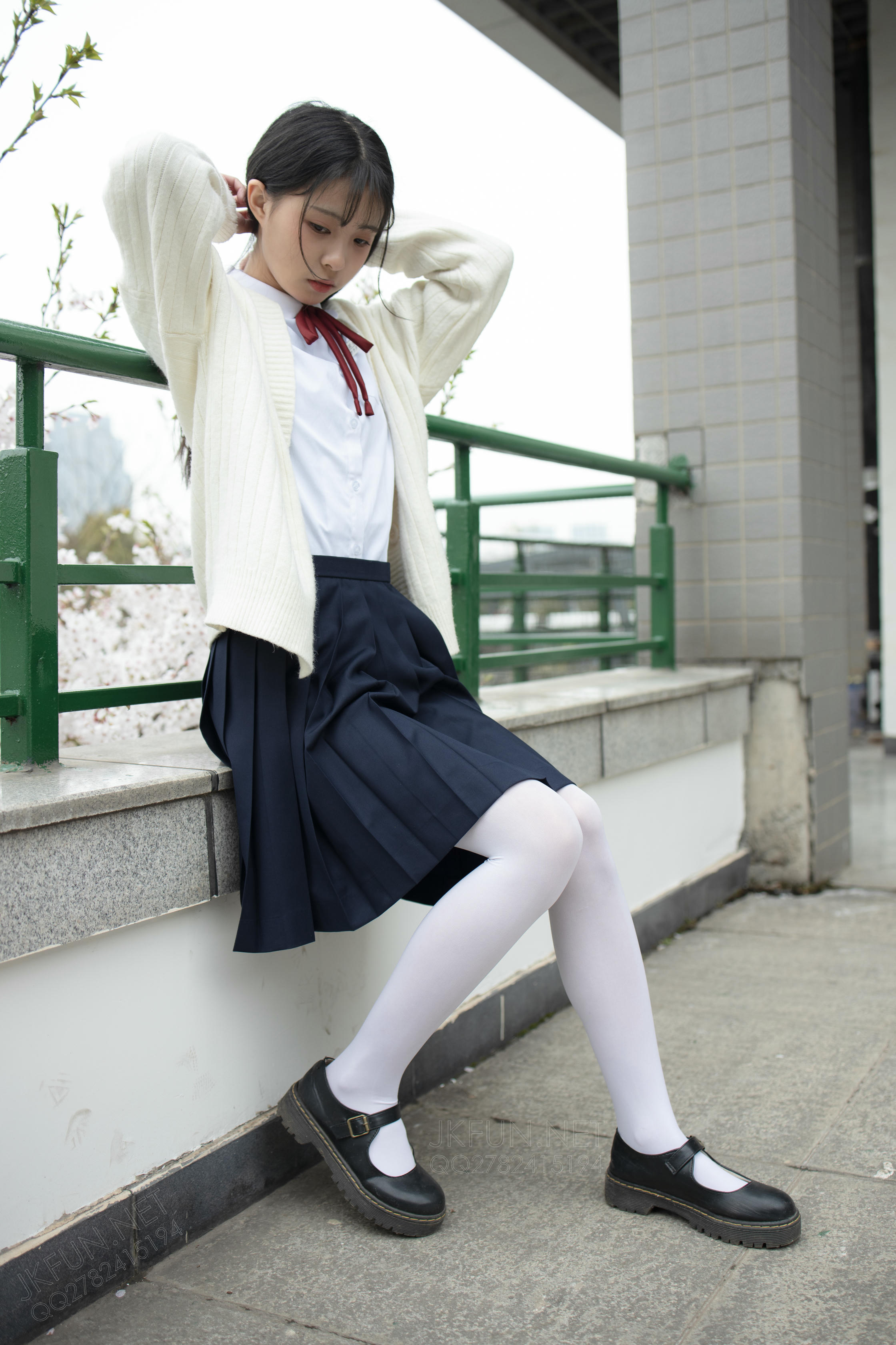 森萝财团 JKFUN-001 甜米 纯纯的白丝学妹 [127P1V-2.61GB]_第4集