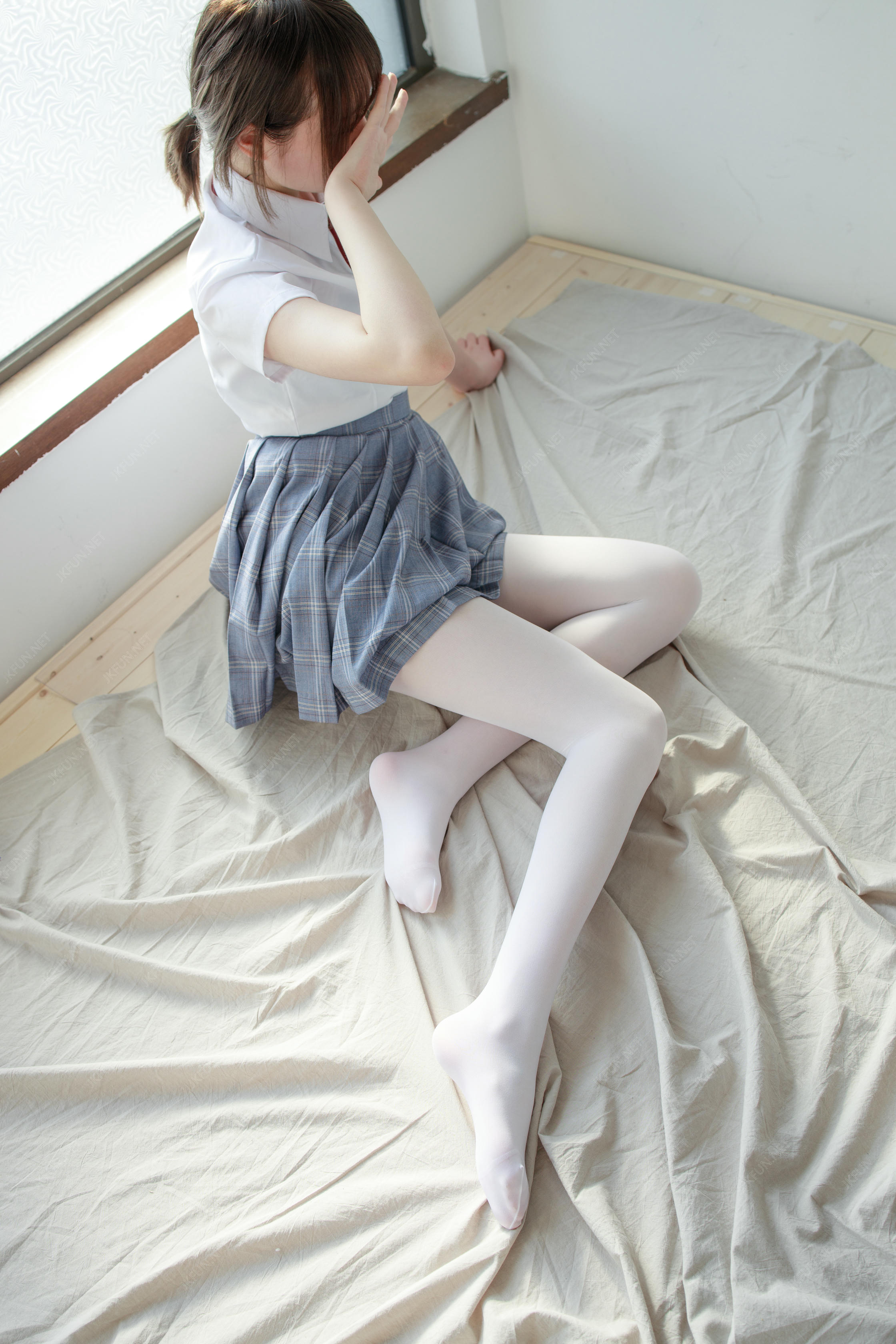 森萝财团 JKFUN-002 Aika 可爱学妹丝足 [230P1V-5.29GB]_第2集