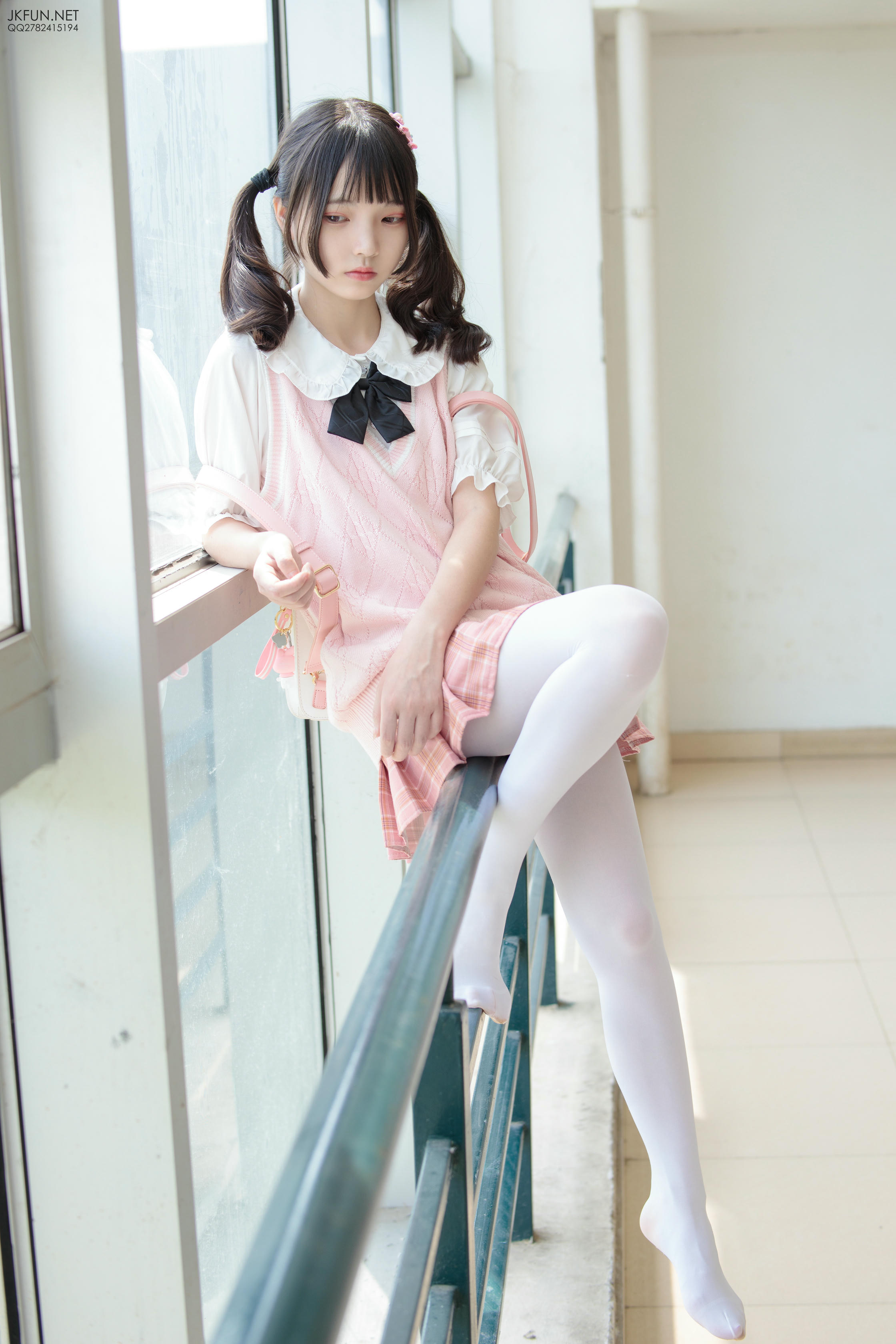 森萝财团 JKFUN-007 默陌 80D白丝 [126P1V-2.71GB]_第4集