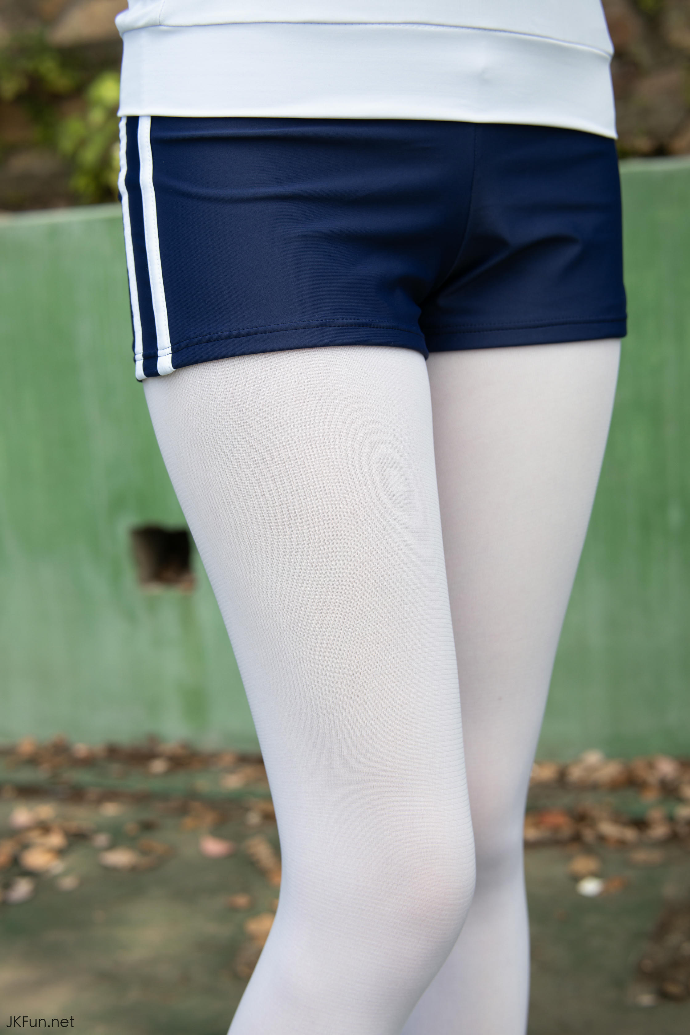 森萝财团 JKFUN-019 Aika 80D白丝外景体操服 [107P+1V／2.4G]_第1集
