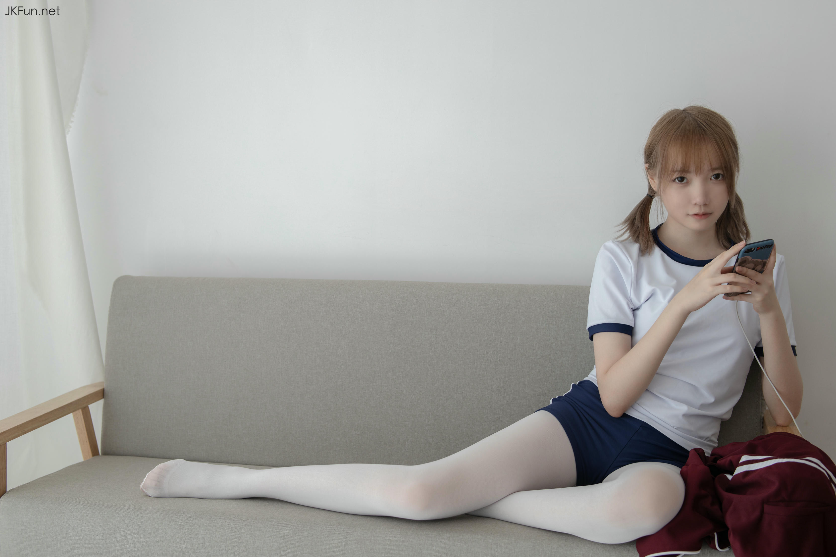 森萝财团 JKFUN-019 Aika 80D白丝外景体操服 [107P+1V／2.4G]_第4集