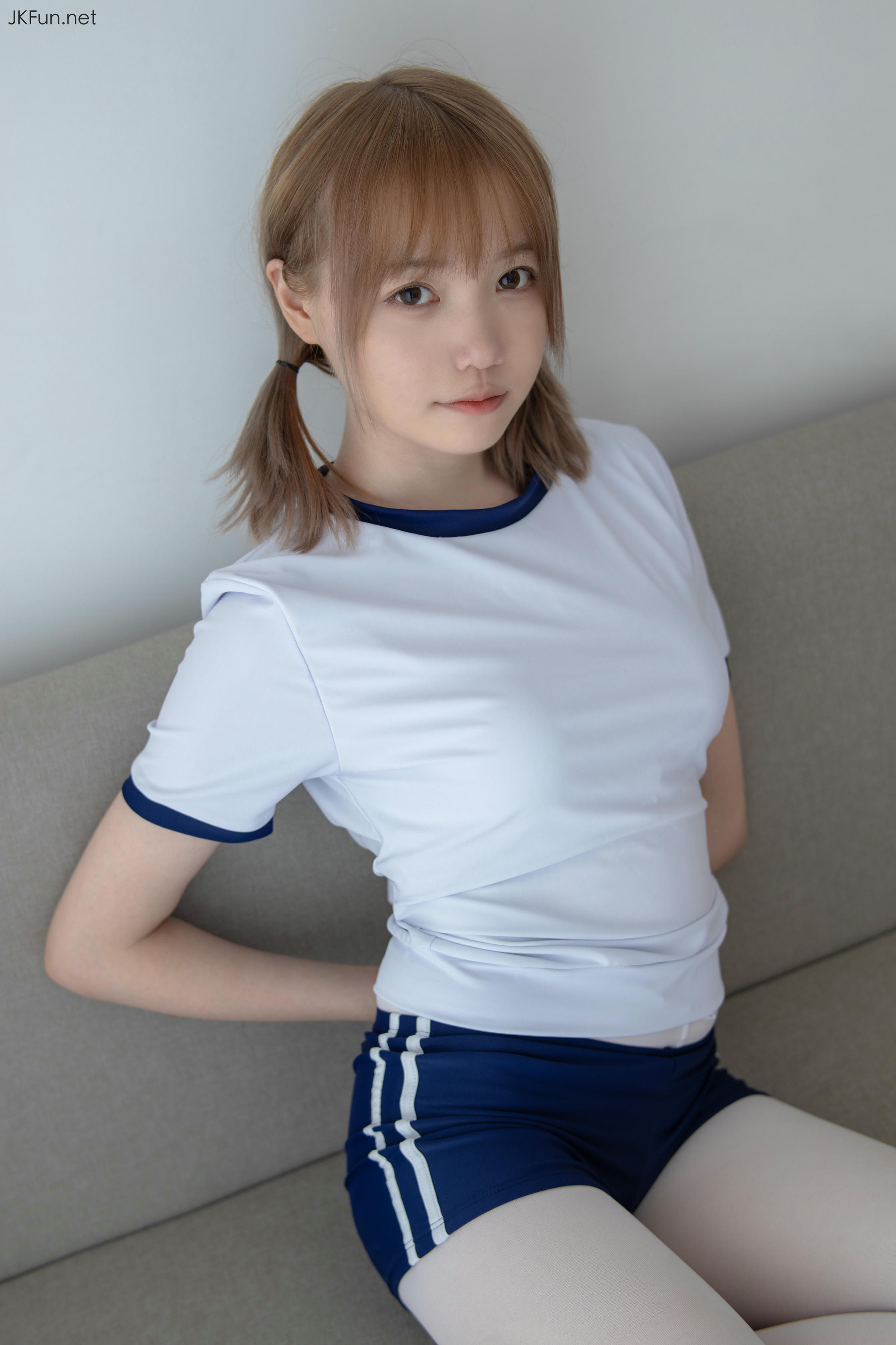 森萝财团 JKFUN-019 Aika 80D白丝外景体操服 [107P+1V／2.4G]_第4集