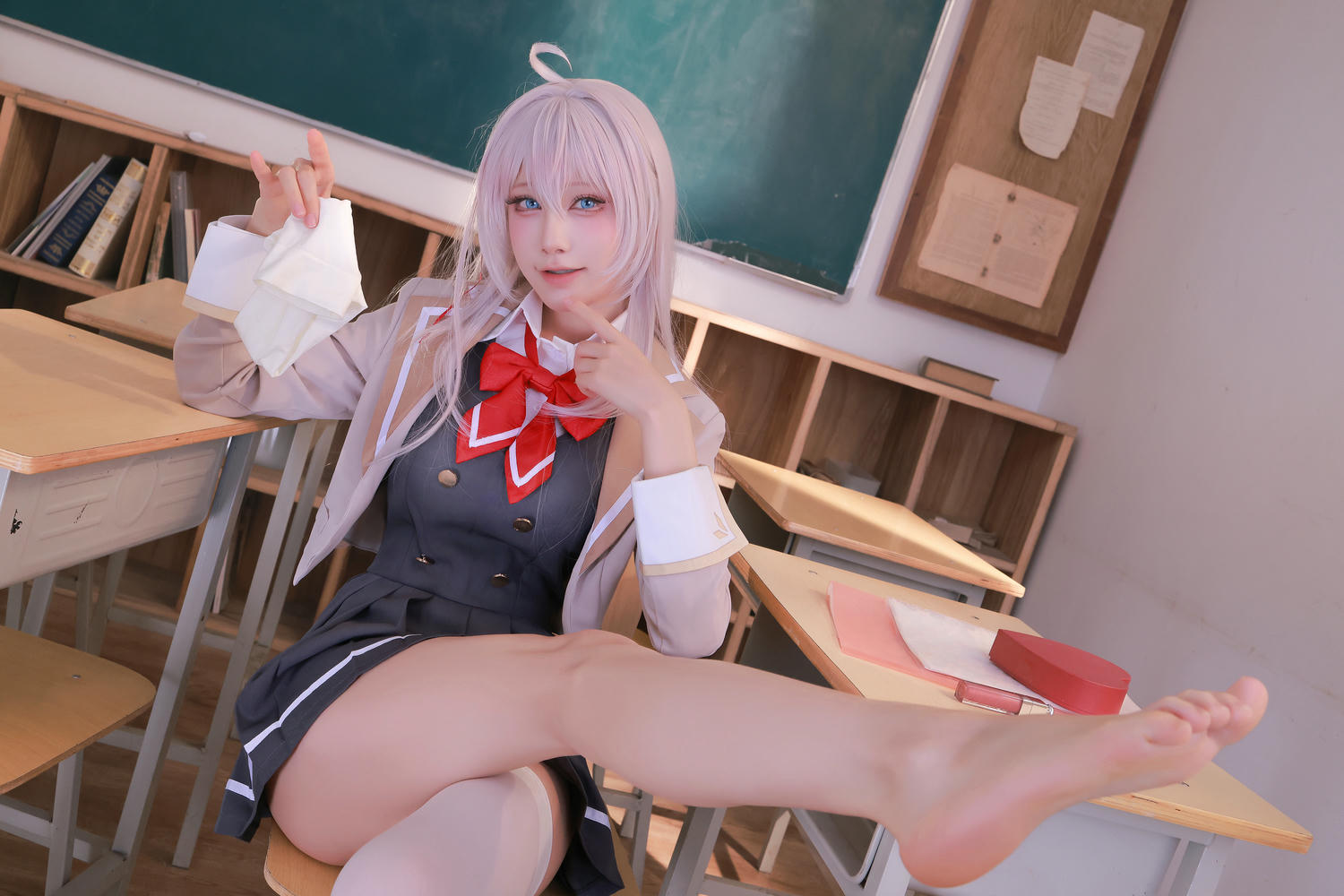 水淼Aqua NO.219 24年11月fantia订阅 艾莉同学 [91P 139MB]_第1集