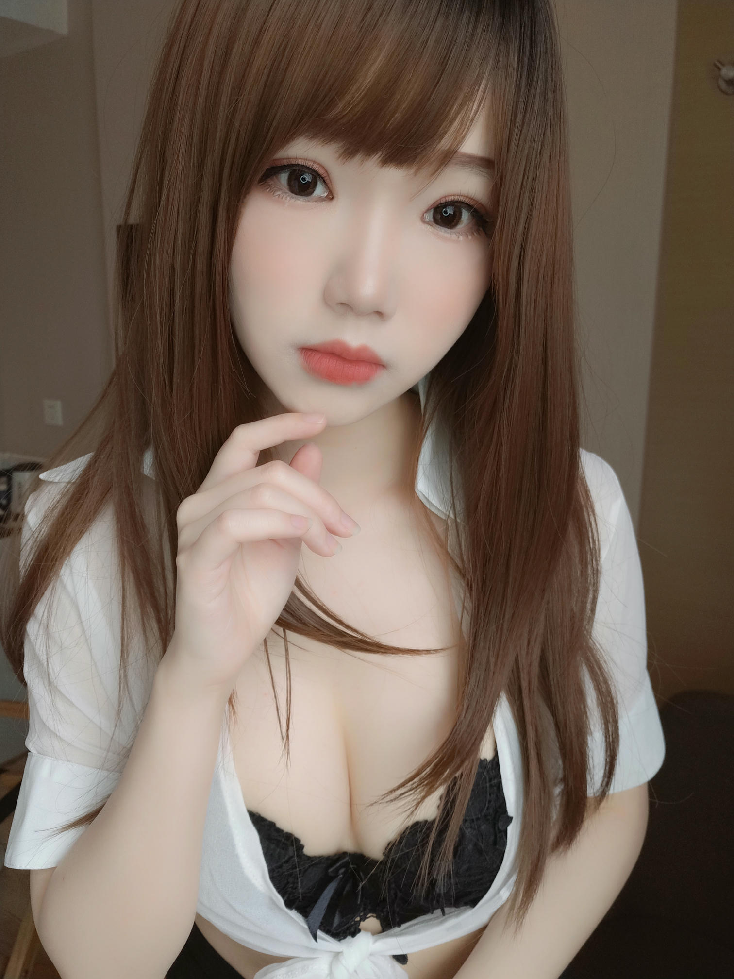 雪晴Astra NO.022 眼镜小秘书 [108P6V 925MB]_第2集