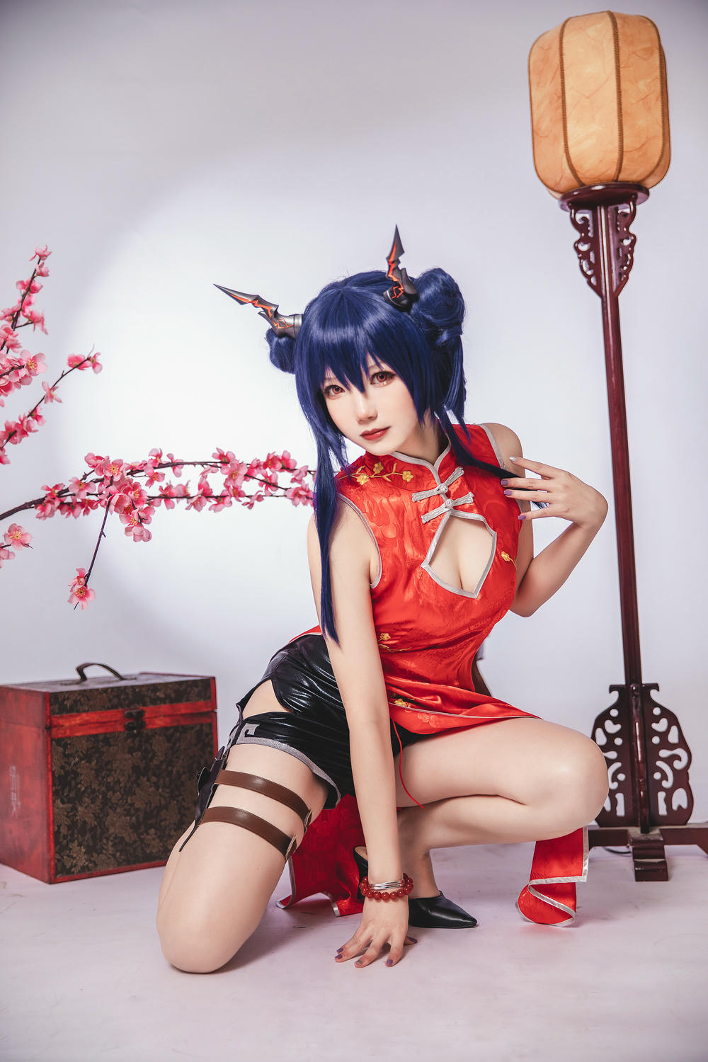 雪晴Astra NO.047 明日方舟 陈 旗袍 [17P-56MB]_第1集