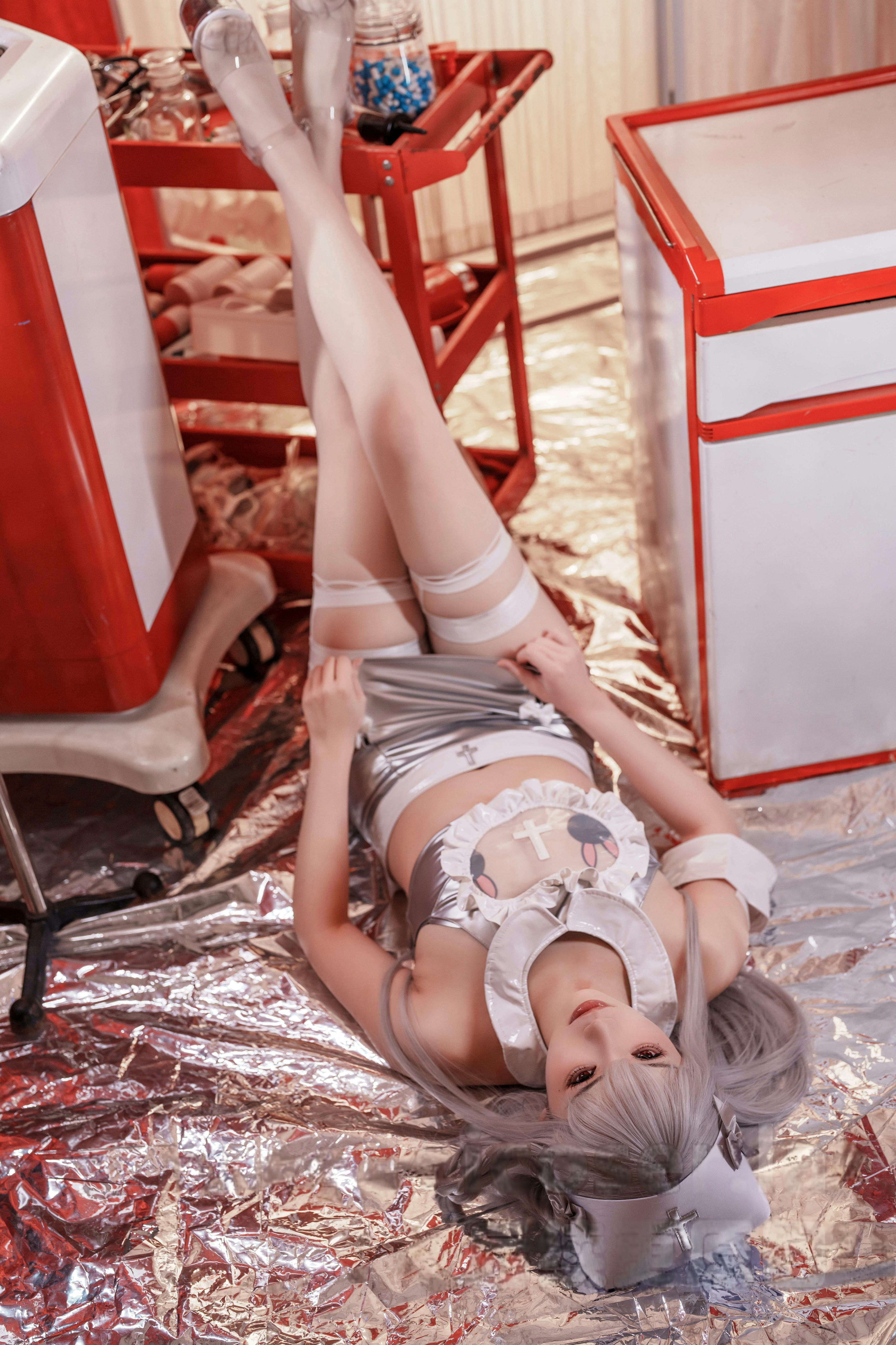 雪晴Astra NO.060 银发魔女护士 实习日记[74P-6V-1.72G]_第3集