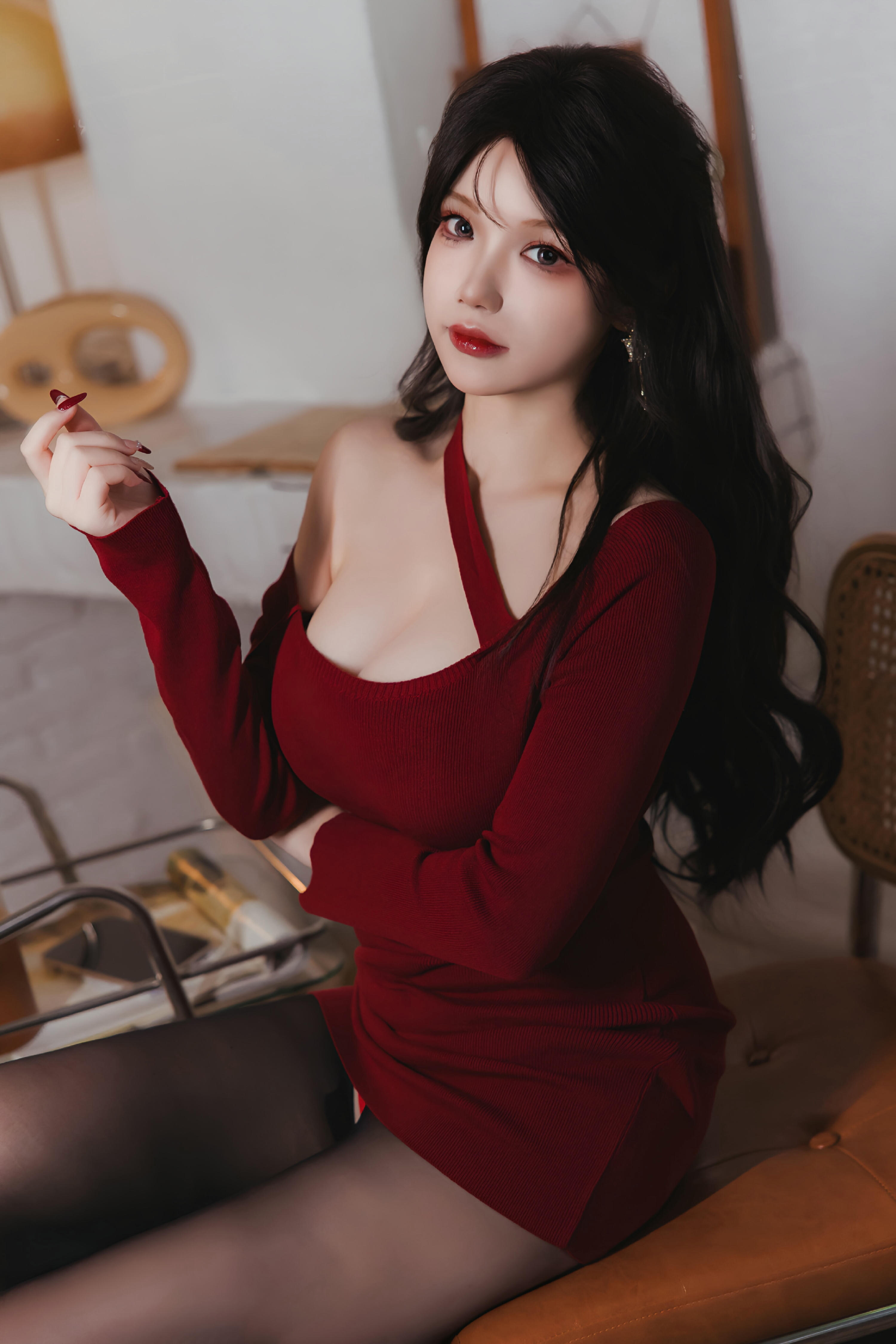 雪晴Astra NO.073 红裙黑丝小娇妻 [65P2V 1.68G]_第3集