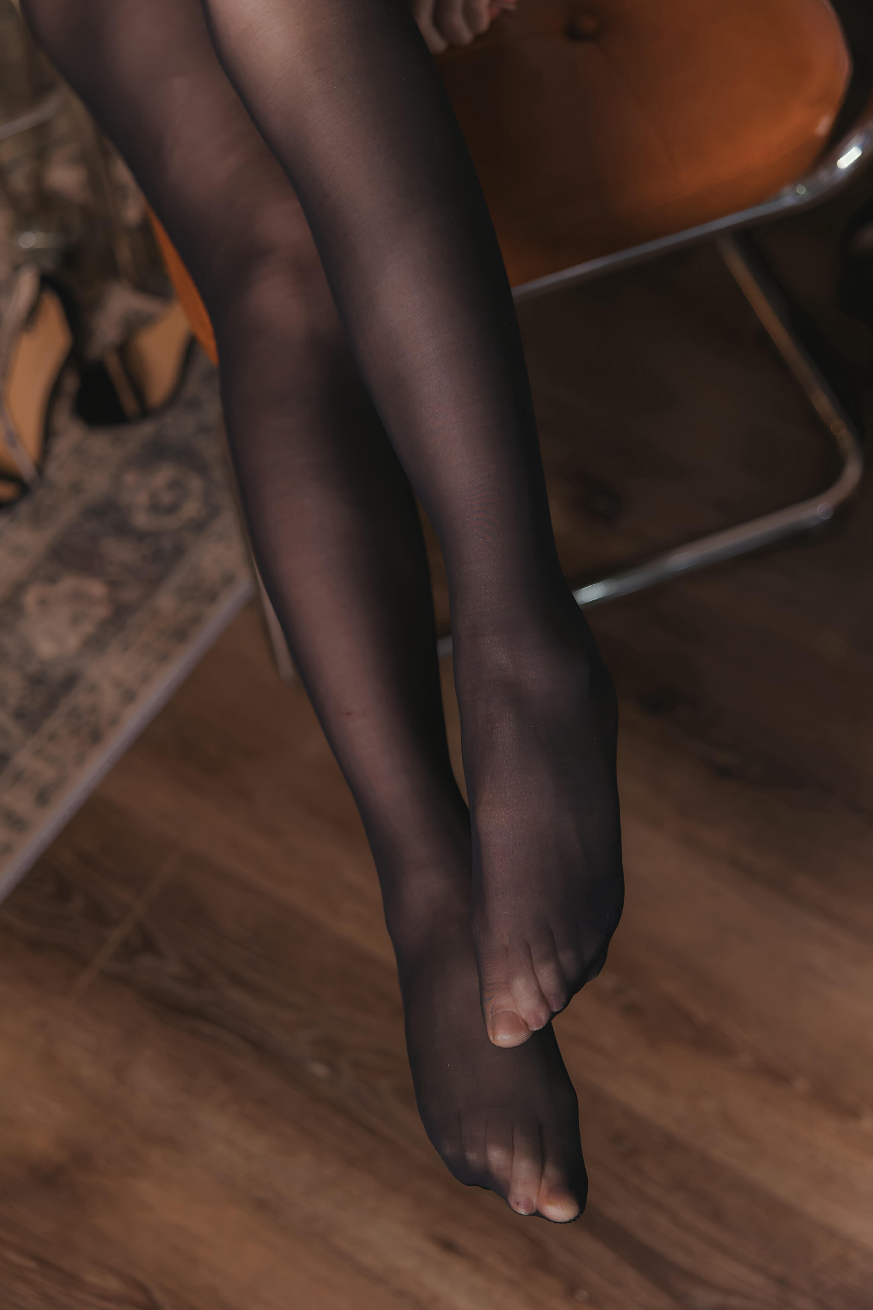 雪晴Astra NO.073 红裙黑丝小娇妻 [65P2V 1.68G]_第3集