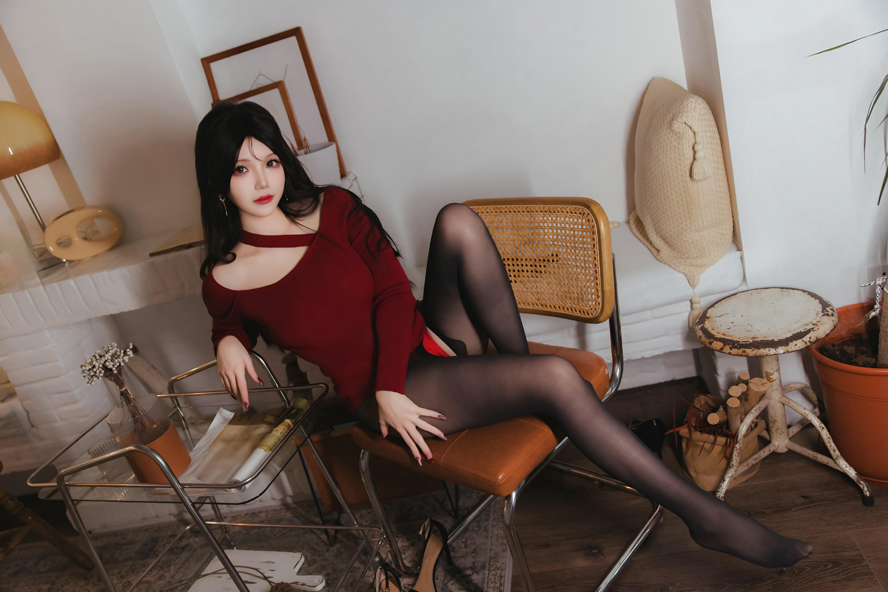 雪晴Astra NO.073 红裙黑丝小娇妻 [65P2V 1.68G]_第3集