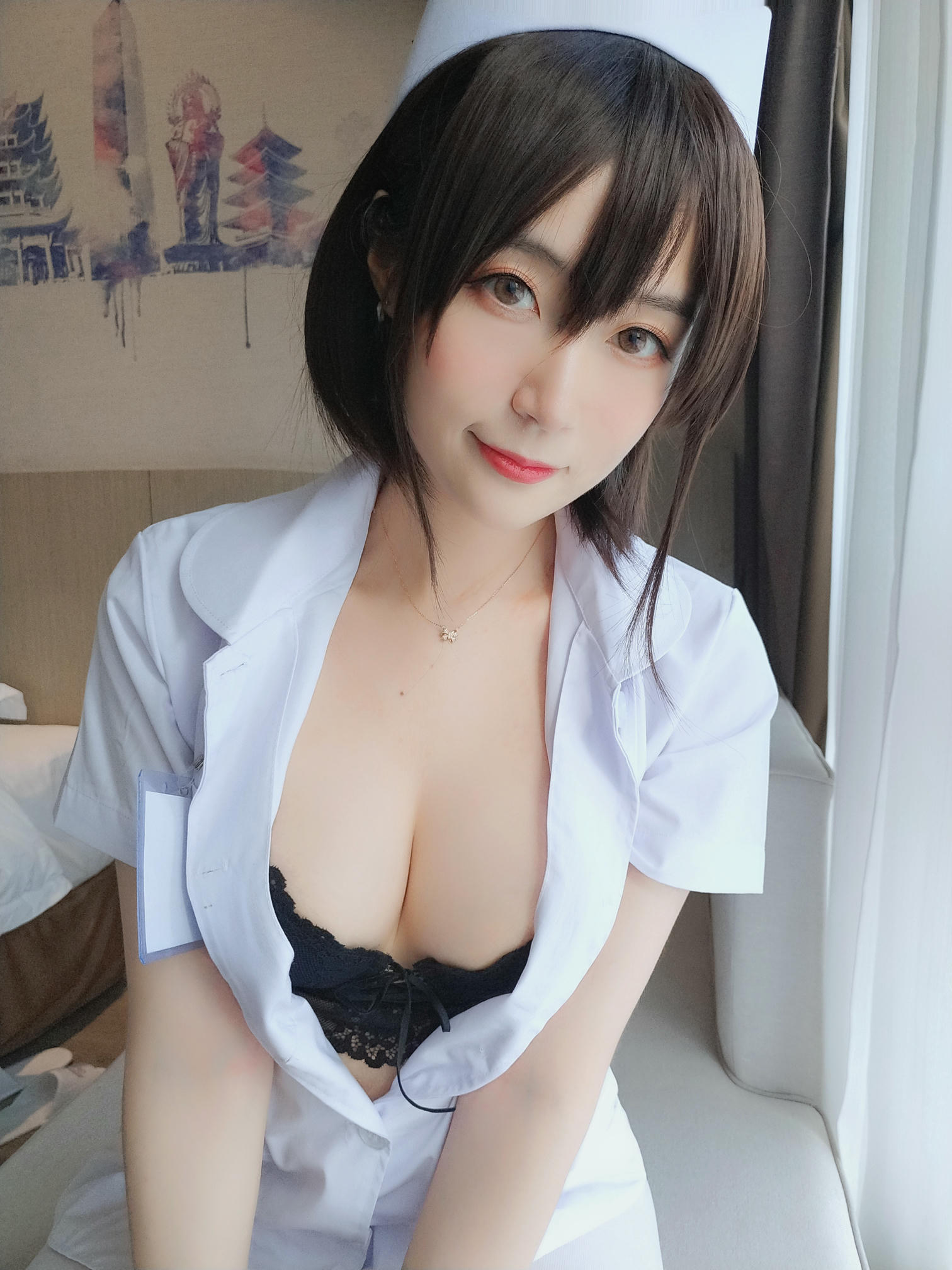 白银81 NO.015 短发小护士 [37P-226MB]_第1集