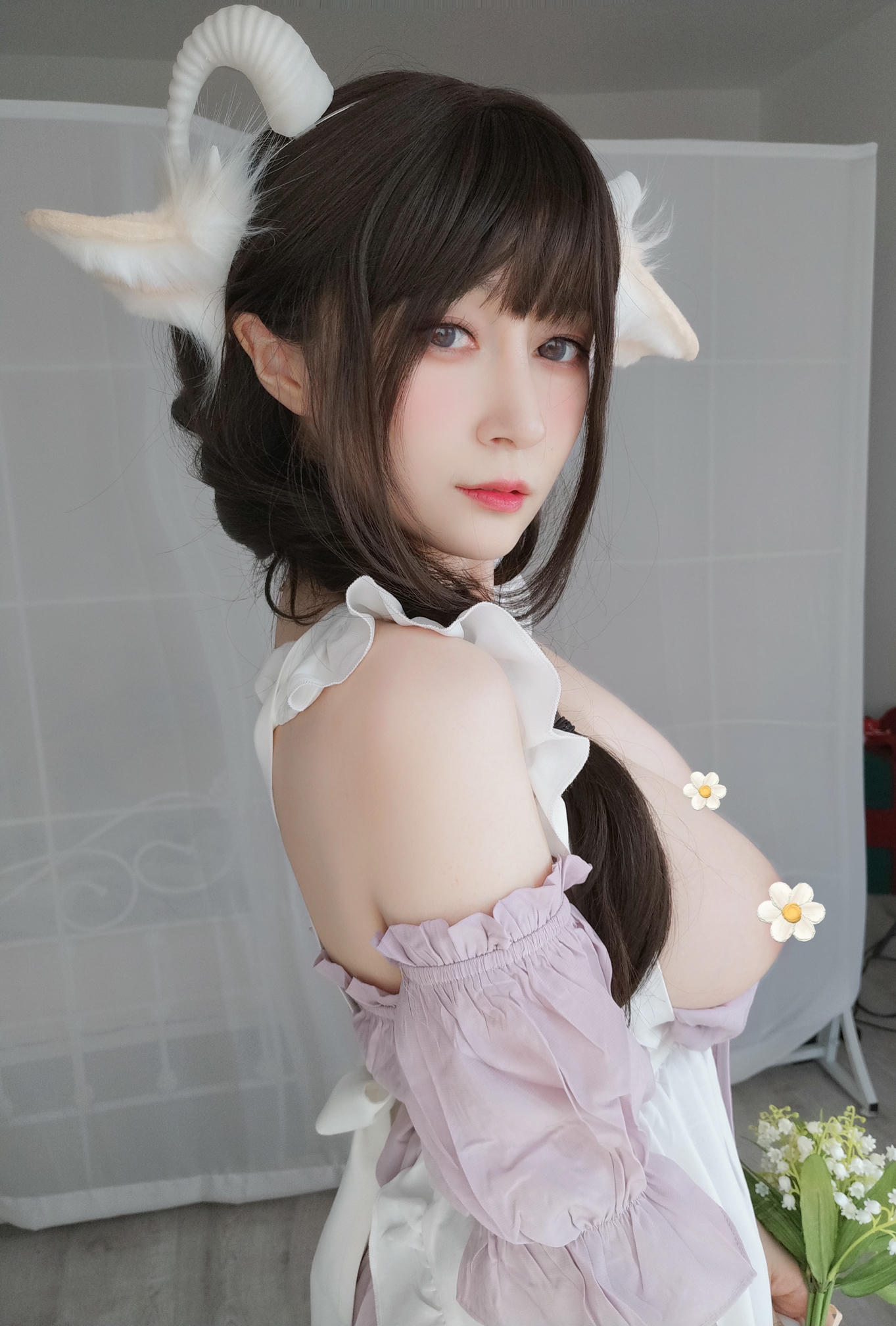 白银81 NO.121 22年06月会员合集[219P-9V-1.1G]-2022-06-14 乳首を露出する [15P-41.63MB]_第1集