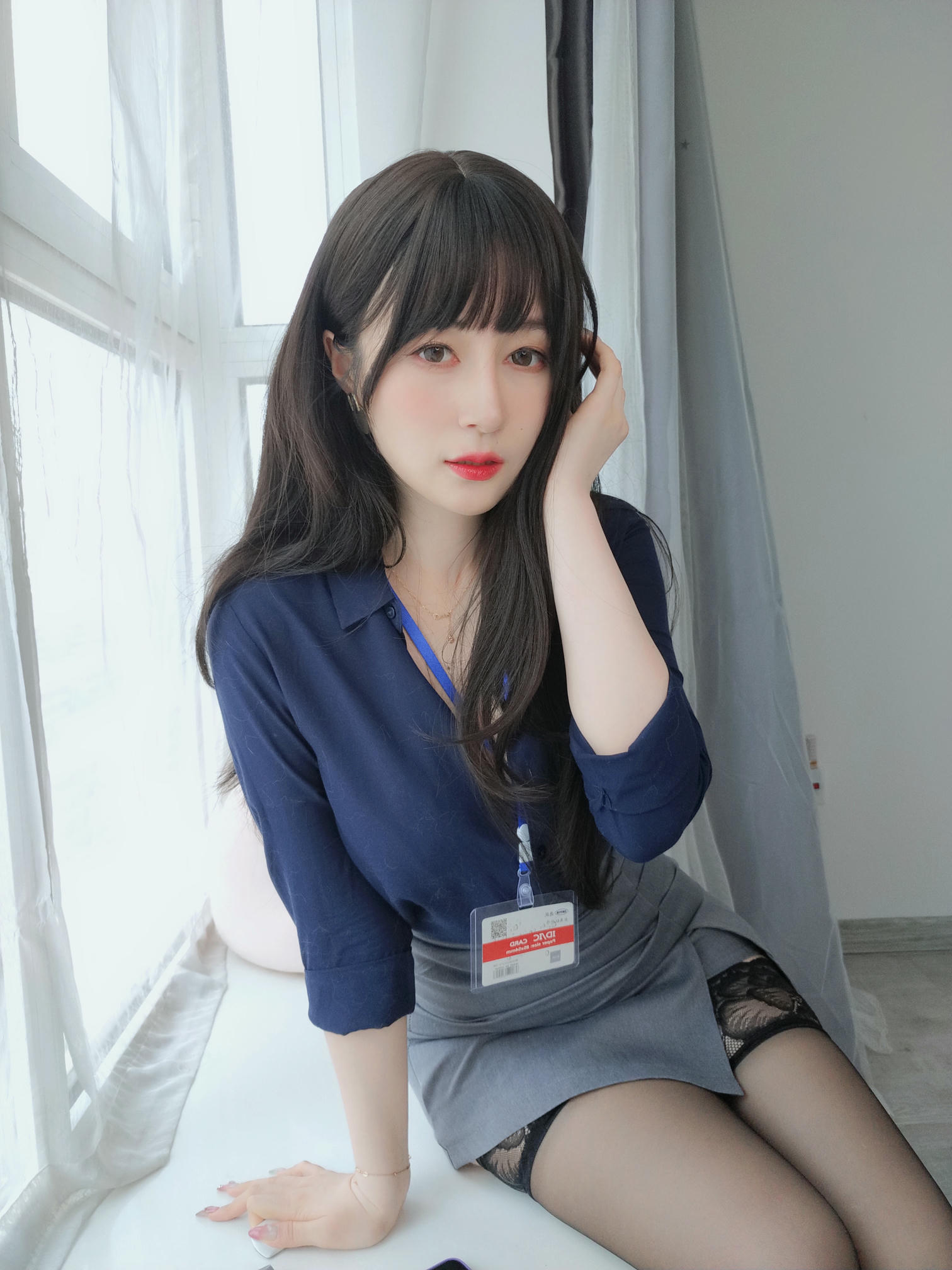 白银81 NO.124 Fantia-2022年12月会员合集(31套)[355P+8V-1.59G]-20221208【白银81】新しく来た女性同僚はとても大胆です_第1集