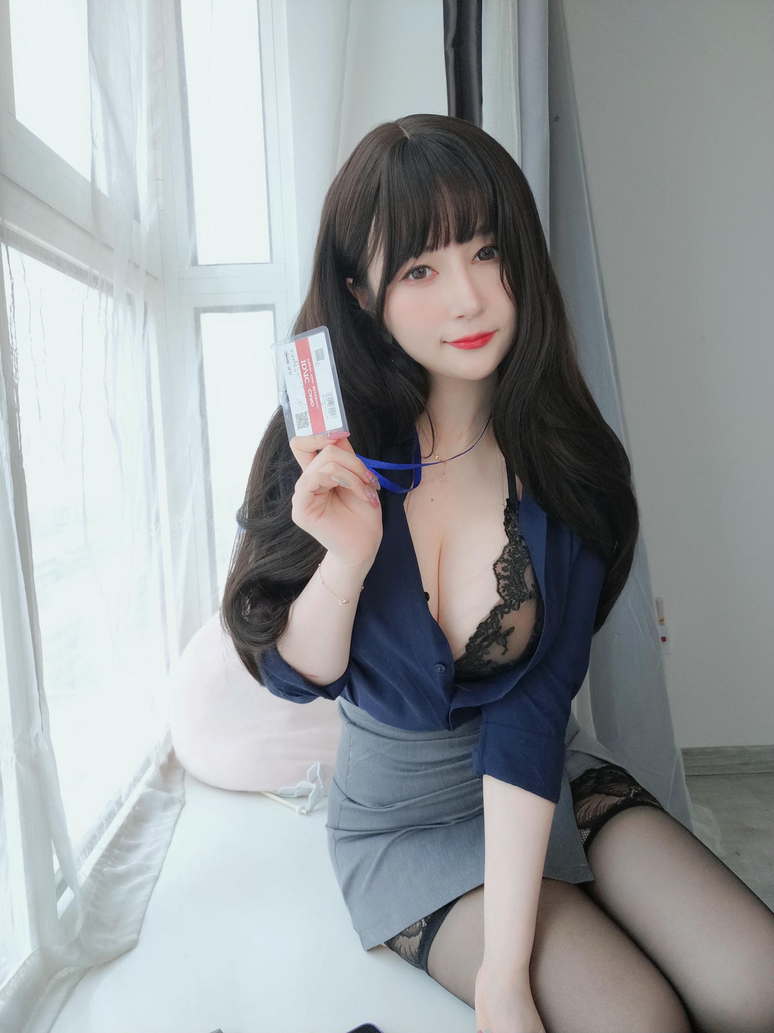 白银81 NO.124 Fantia-2022年12月会员合集(31套)[355P+8V-1.59G]-20221208【白银81】新しく来た女性同僚はとても大胆です_第1集