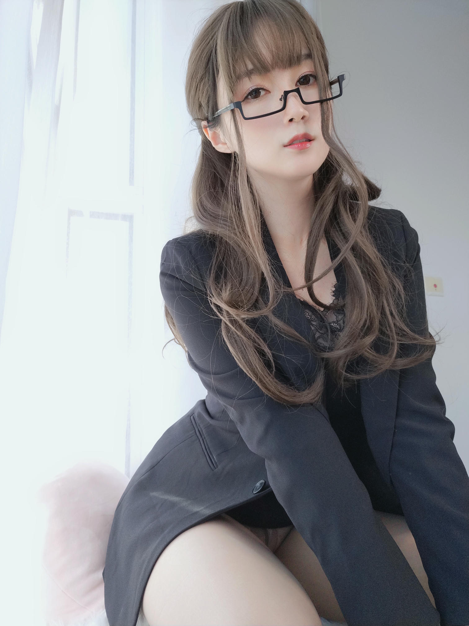 白银81 NO.049 黑西服 [136P7V-930MB]_第1集