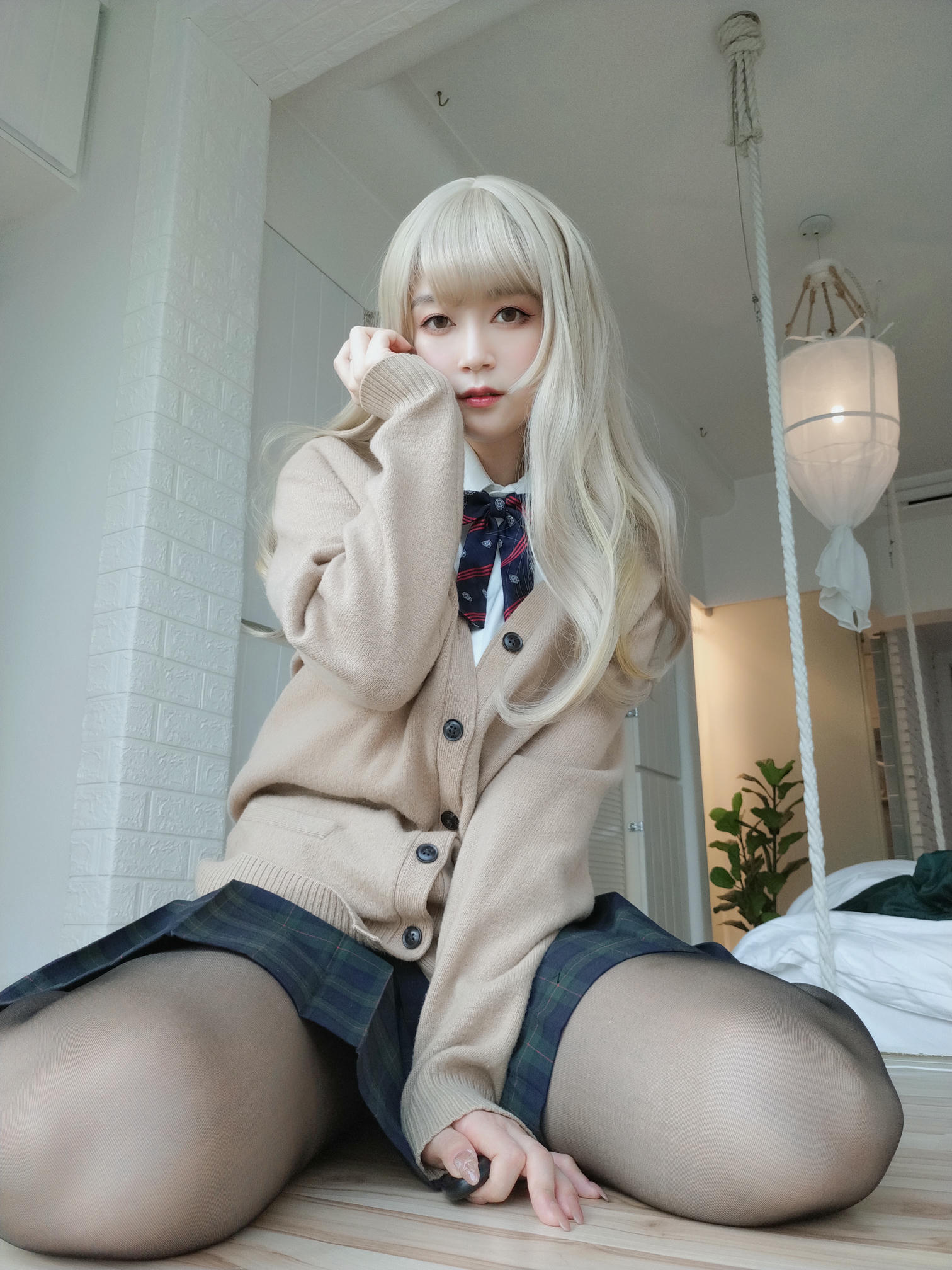 白银81 NO.057 灰色空间 [90P1V-578MB]_第2集