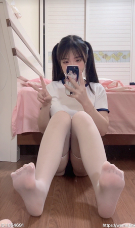 Bangni邦尼 NO.010 微密圈02期 [52P9V 379MB]_第2集